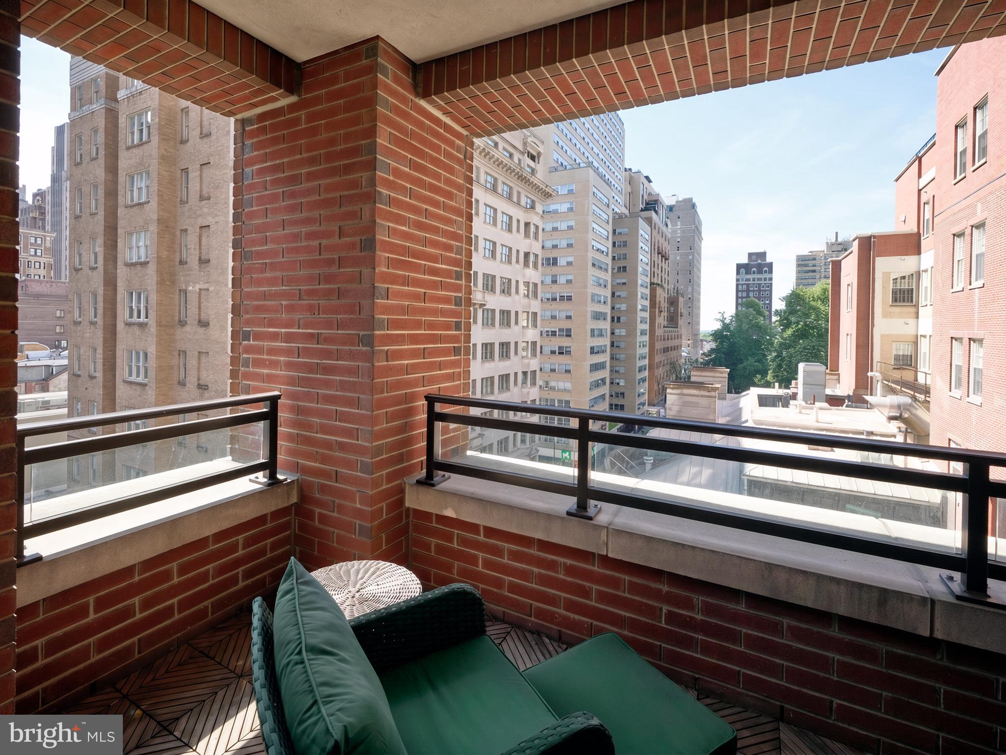 RITTENHOUSE SQUARE - Residential