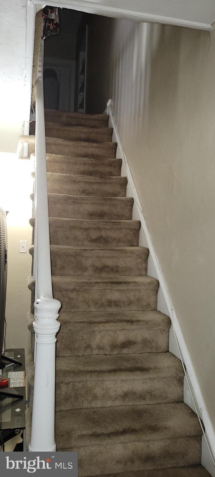 OXFORD CIRCLE - Residential