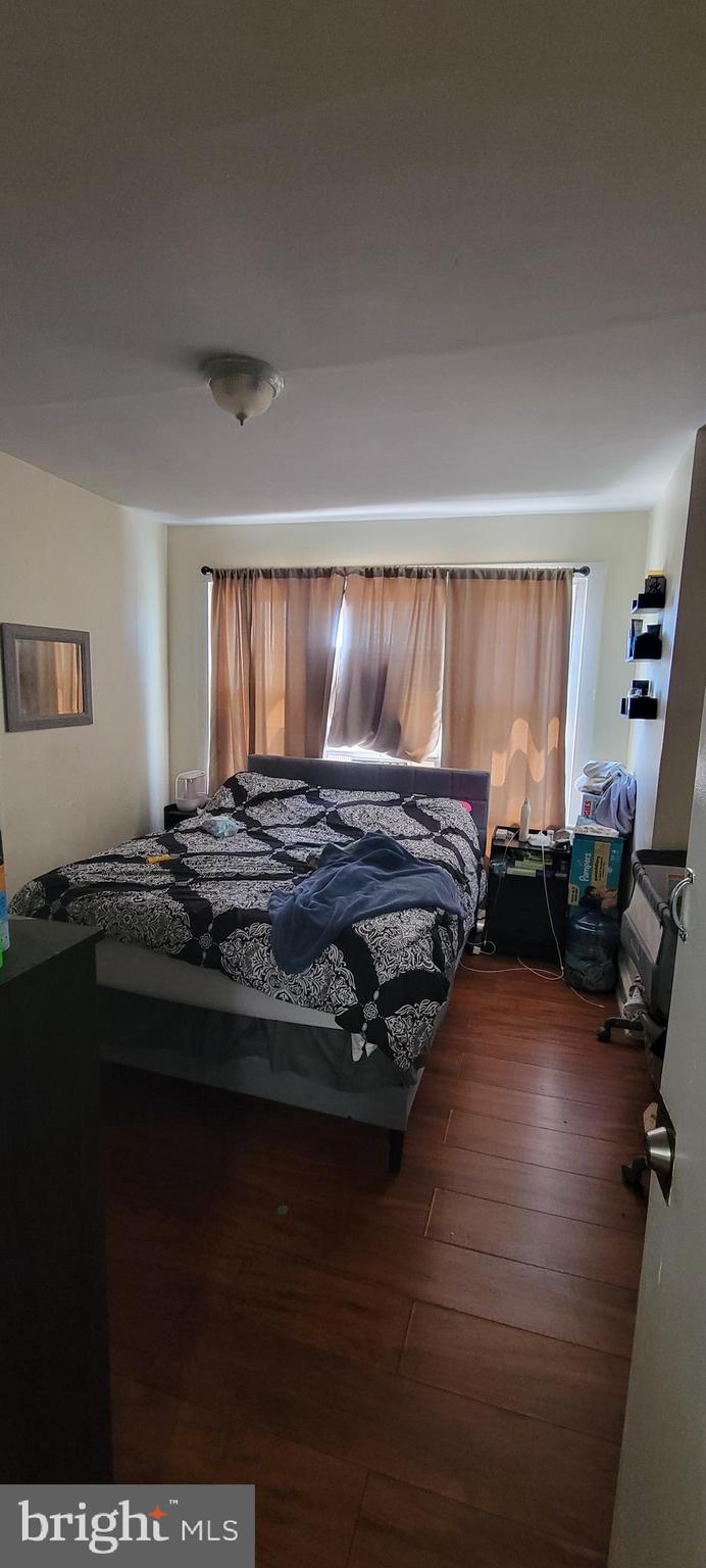 OXFORD CIRCLE - Residential