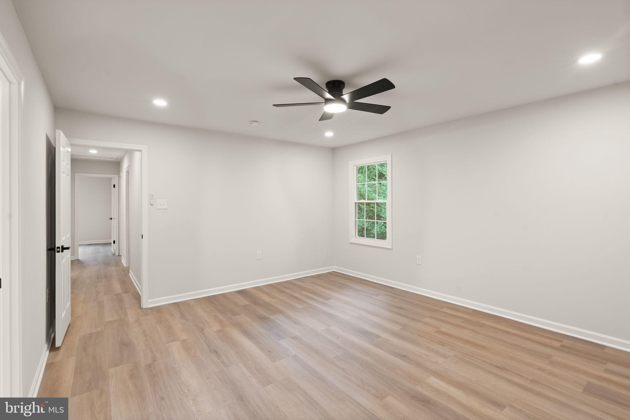 KENWOOD OAKS - Residential