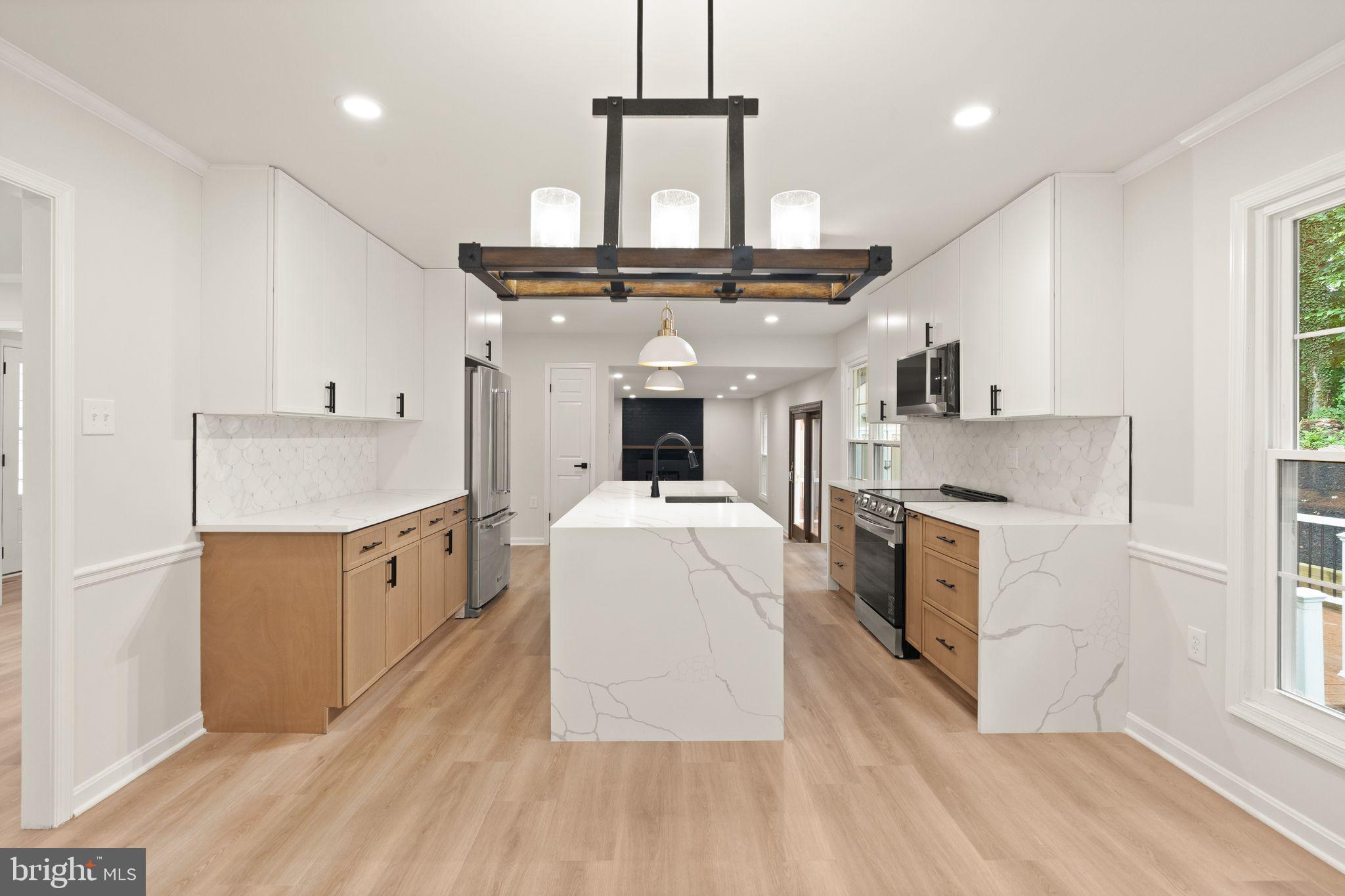 KENWOOD OAKS - Residential