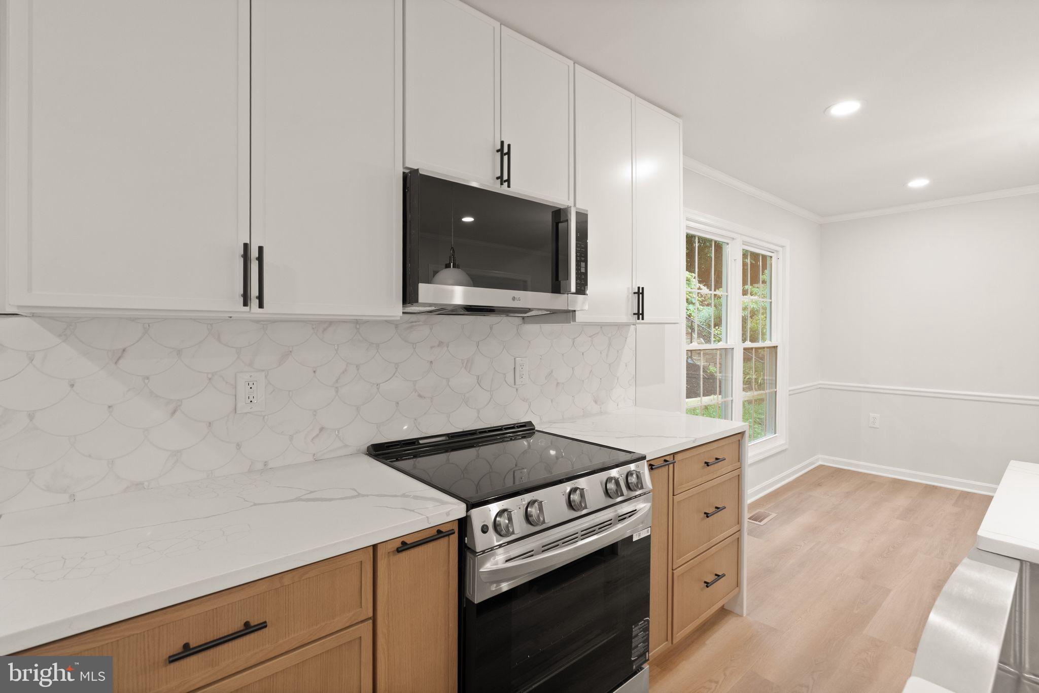 KENWOOD OAKS - Residential