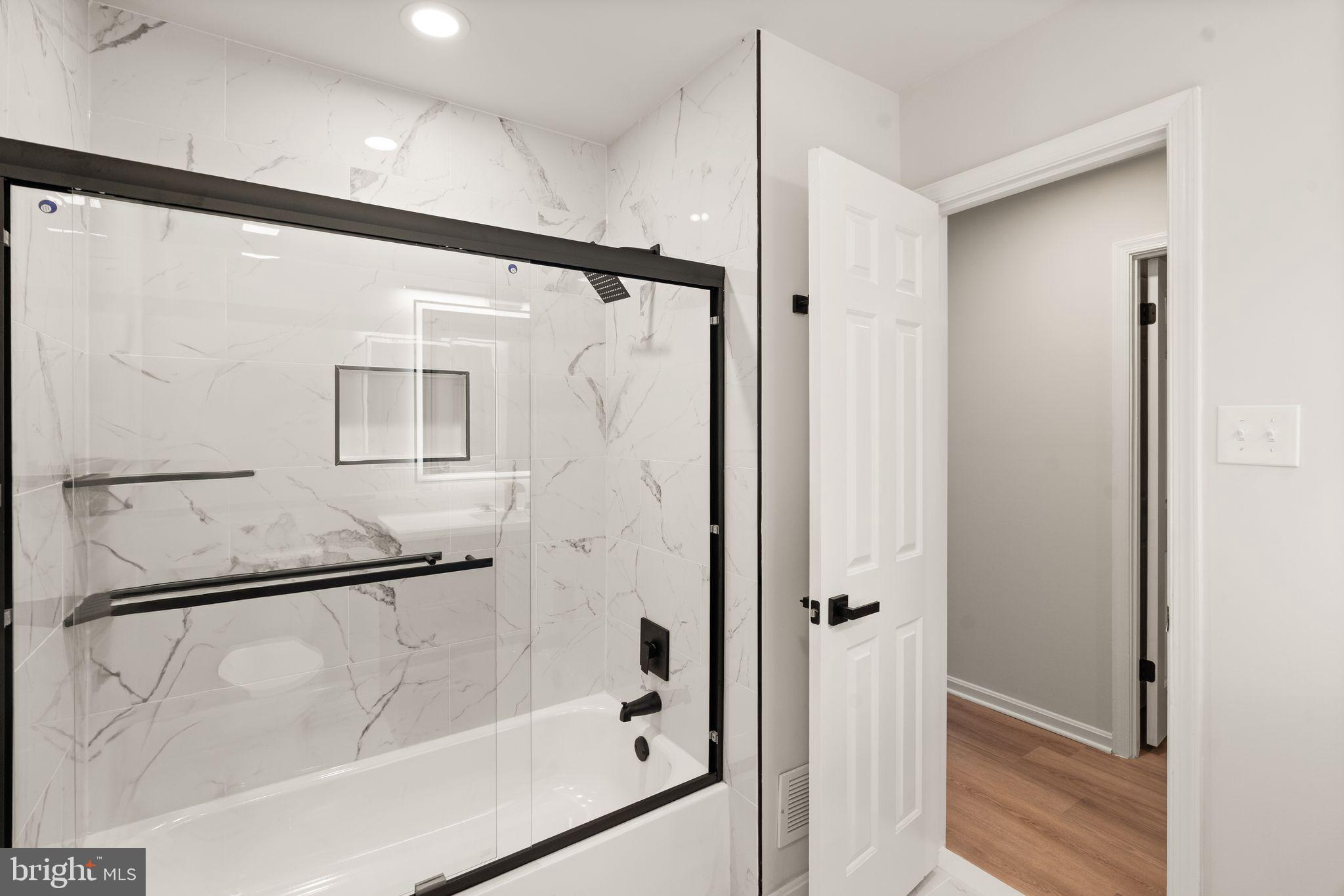 KENWOOD OAKS - Residential