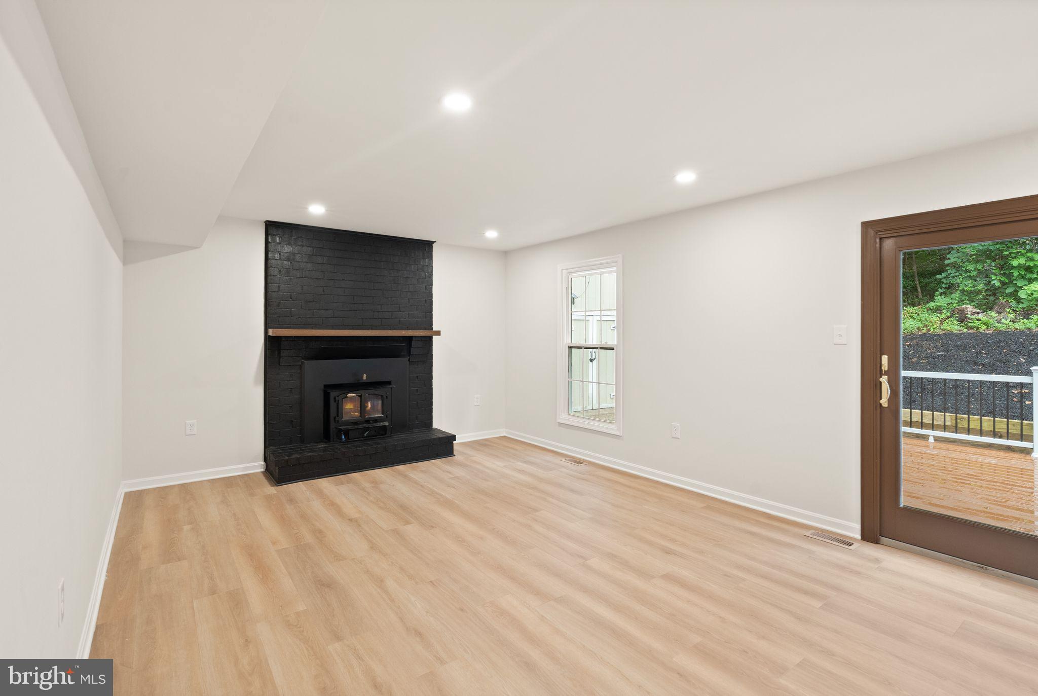 KENWOOD OAKS - Residential