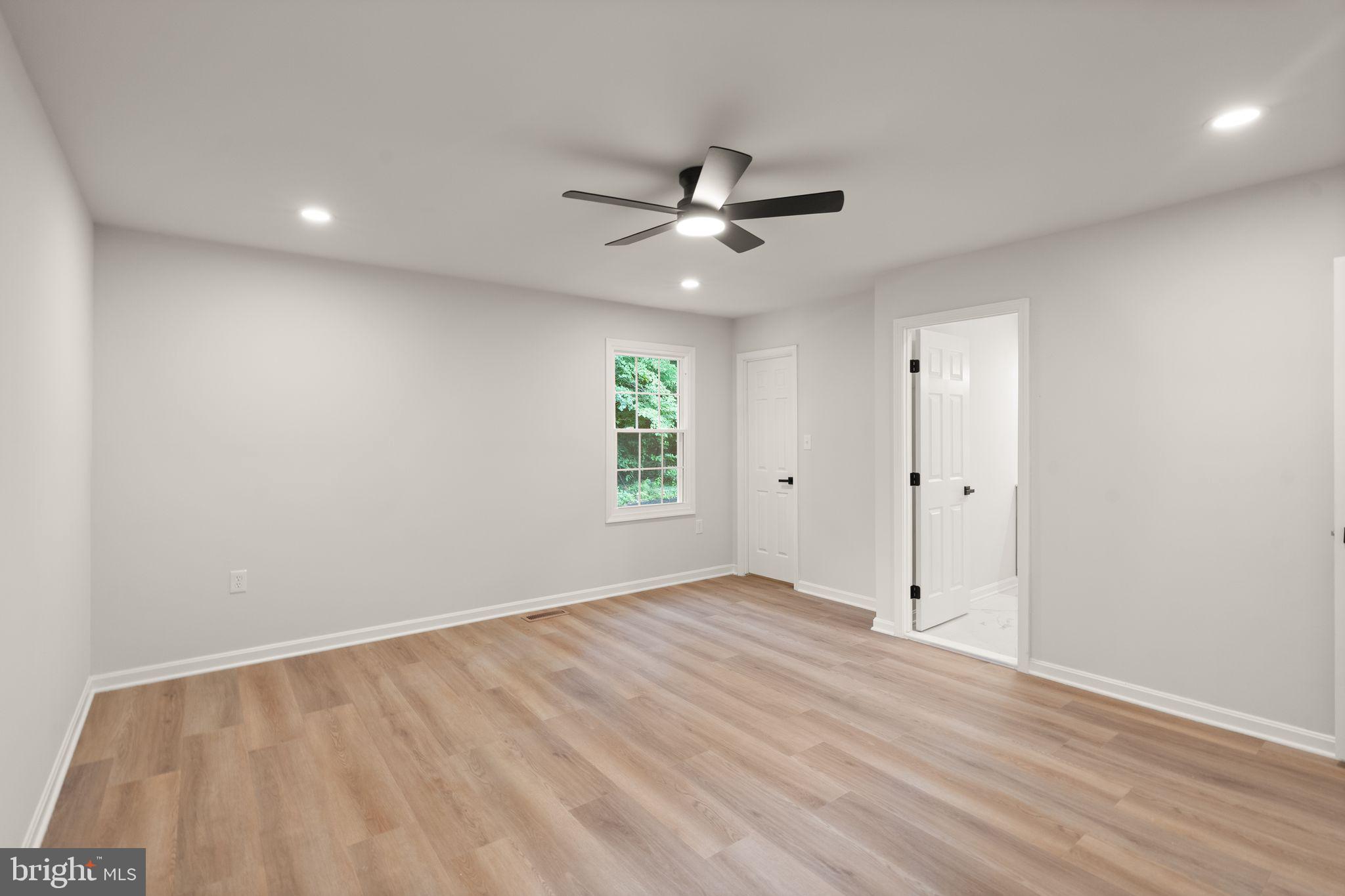KENWOOD OAKS - Residential