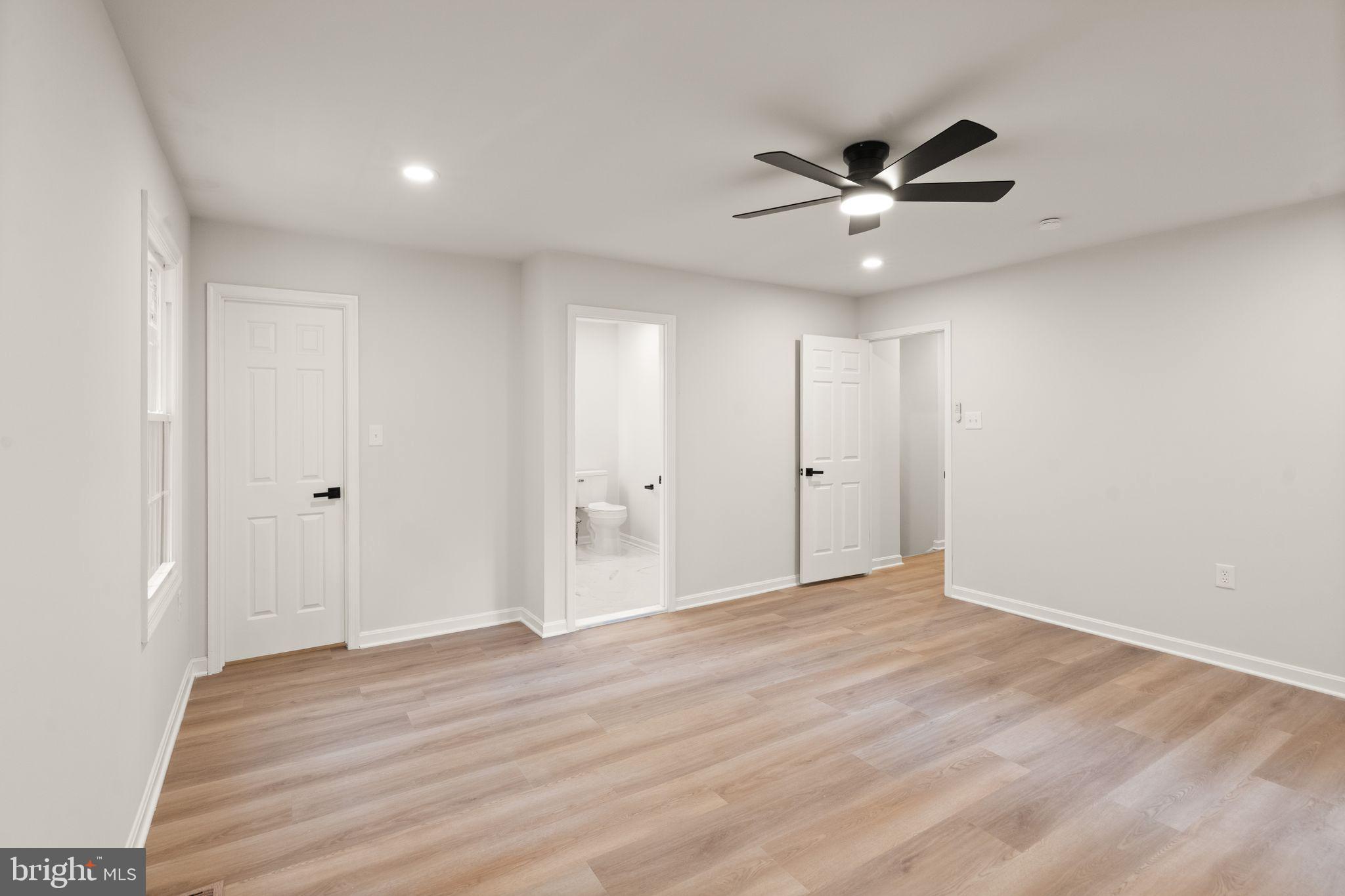 KENWOOD OAKS - Residential