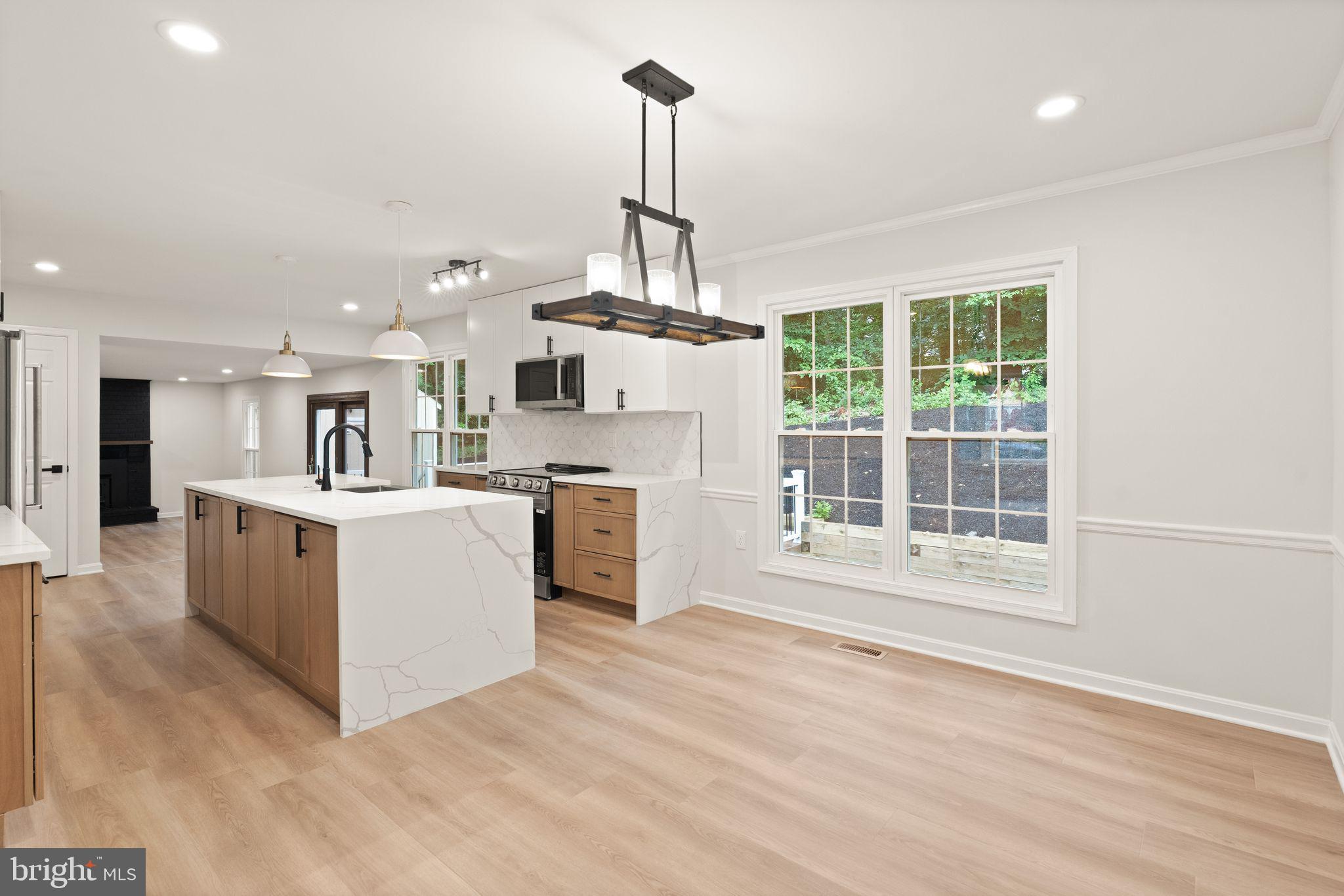 KENWOOD OAKS - Residential