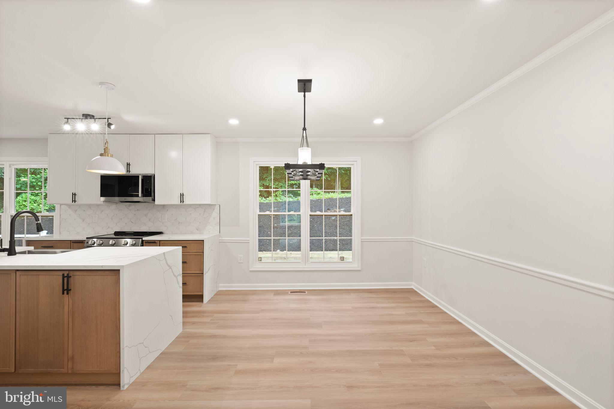 KENWOOD OAKS - Residential