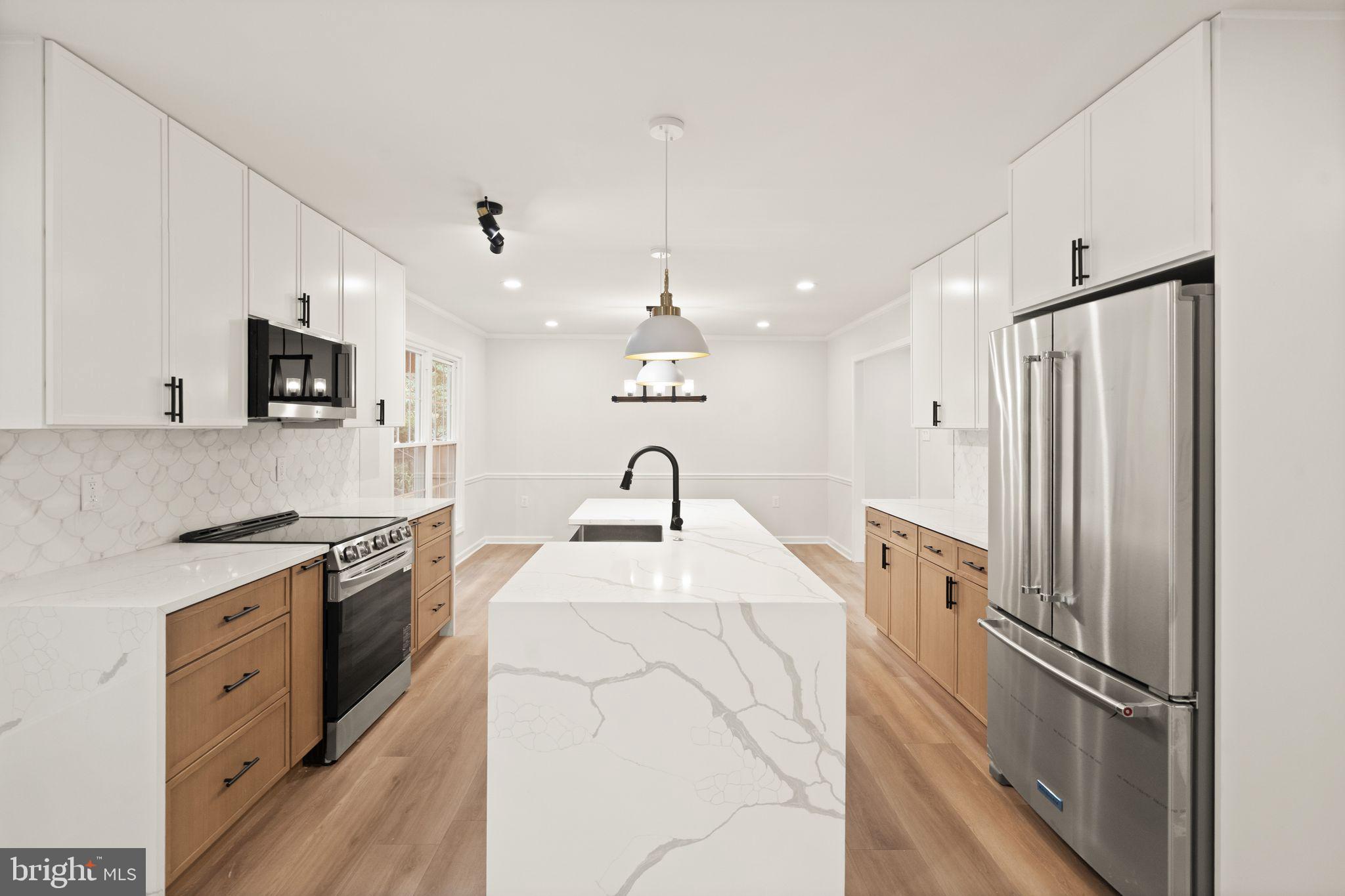 KENWOOD OAKS - Residential