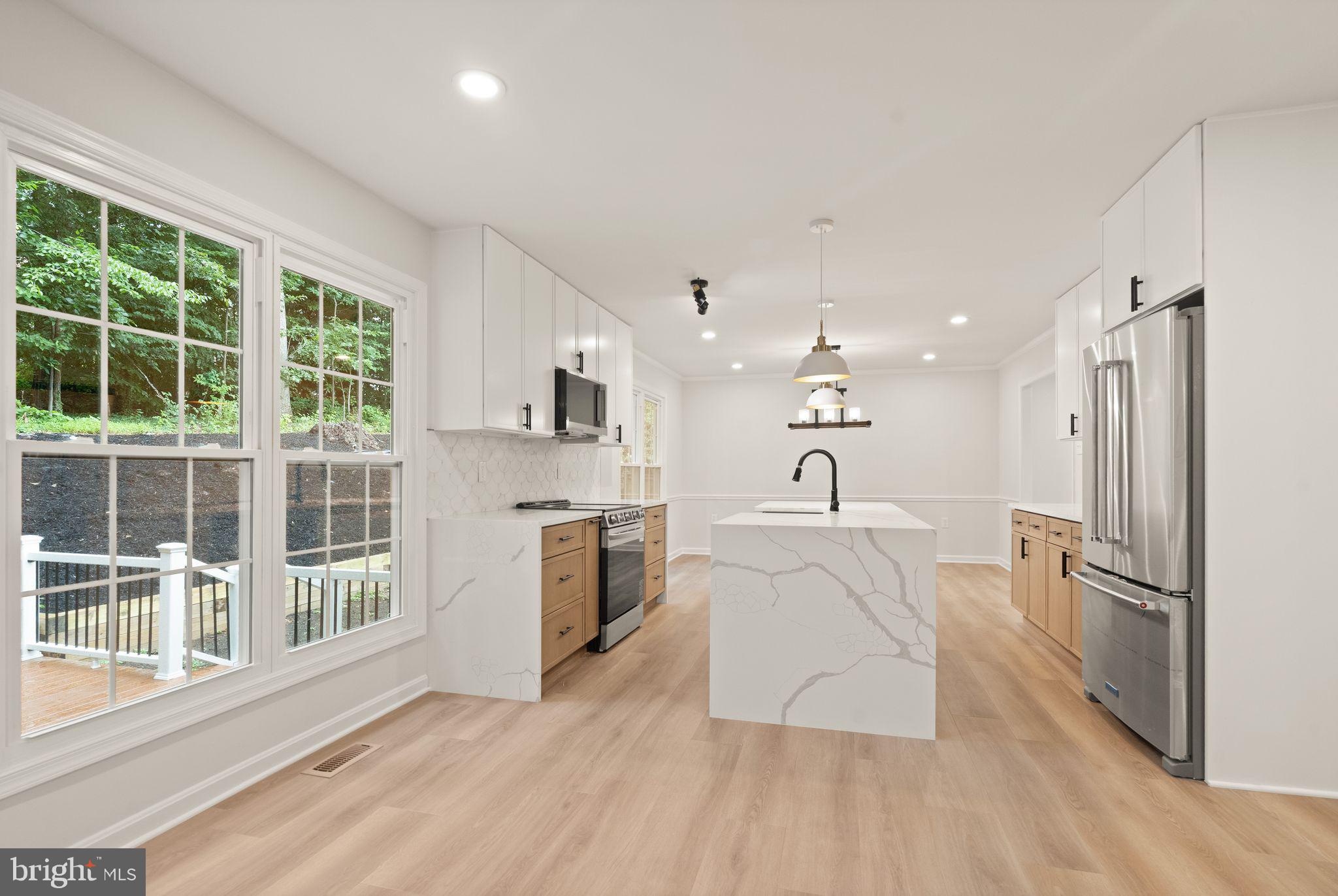 KENWOOD OAKS - Residential