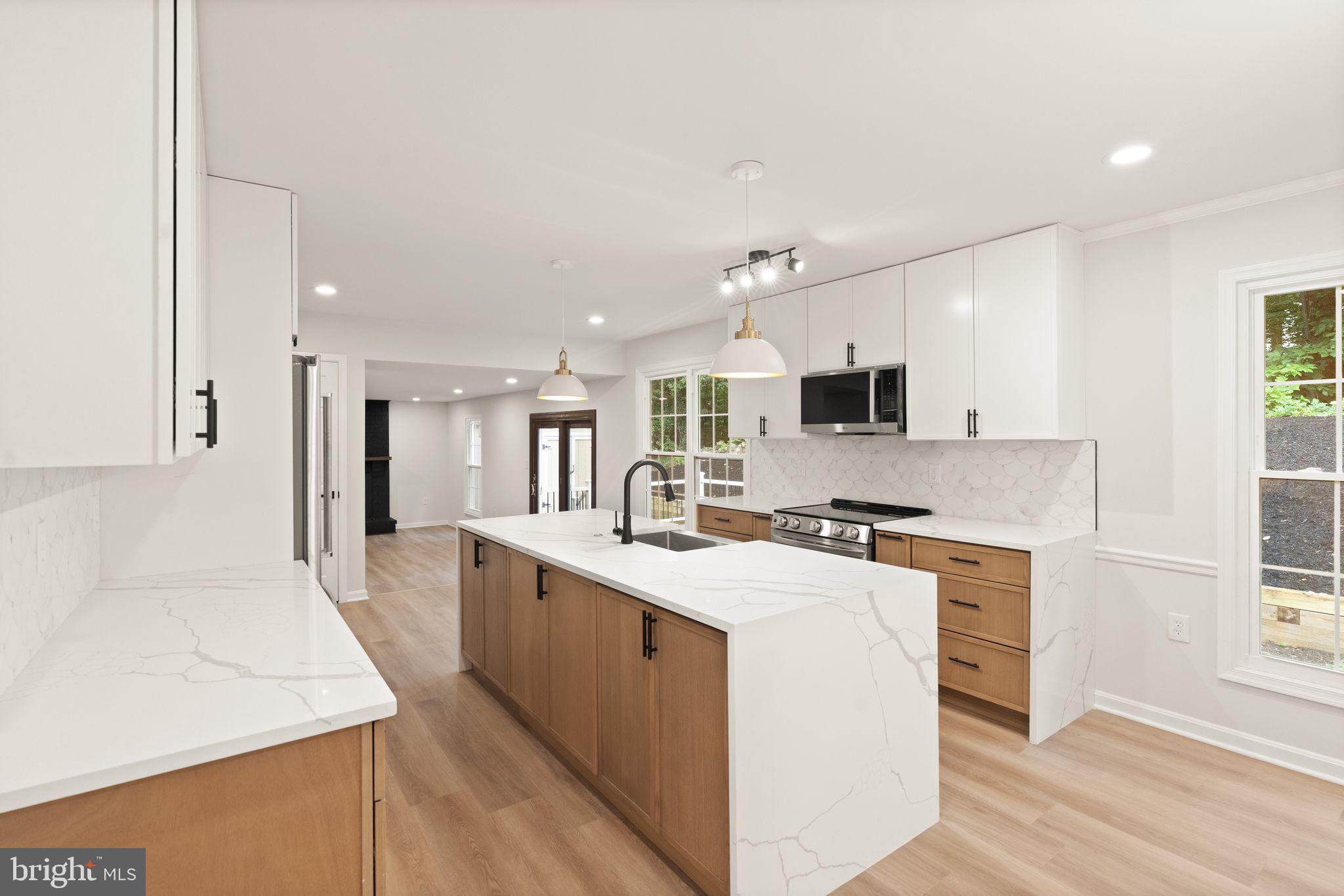 KENWOOD OAKS - Residential