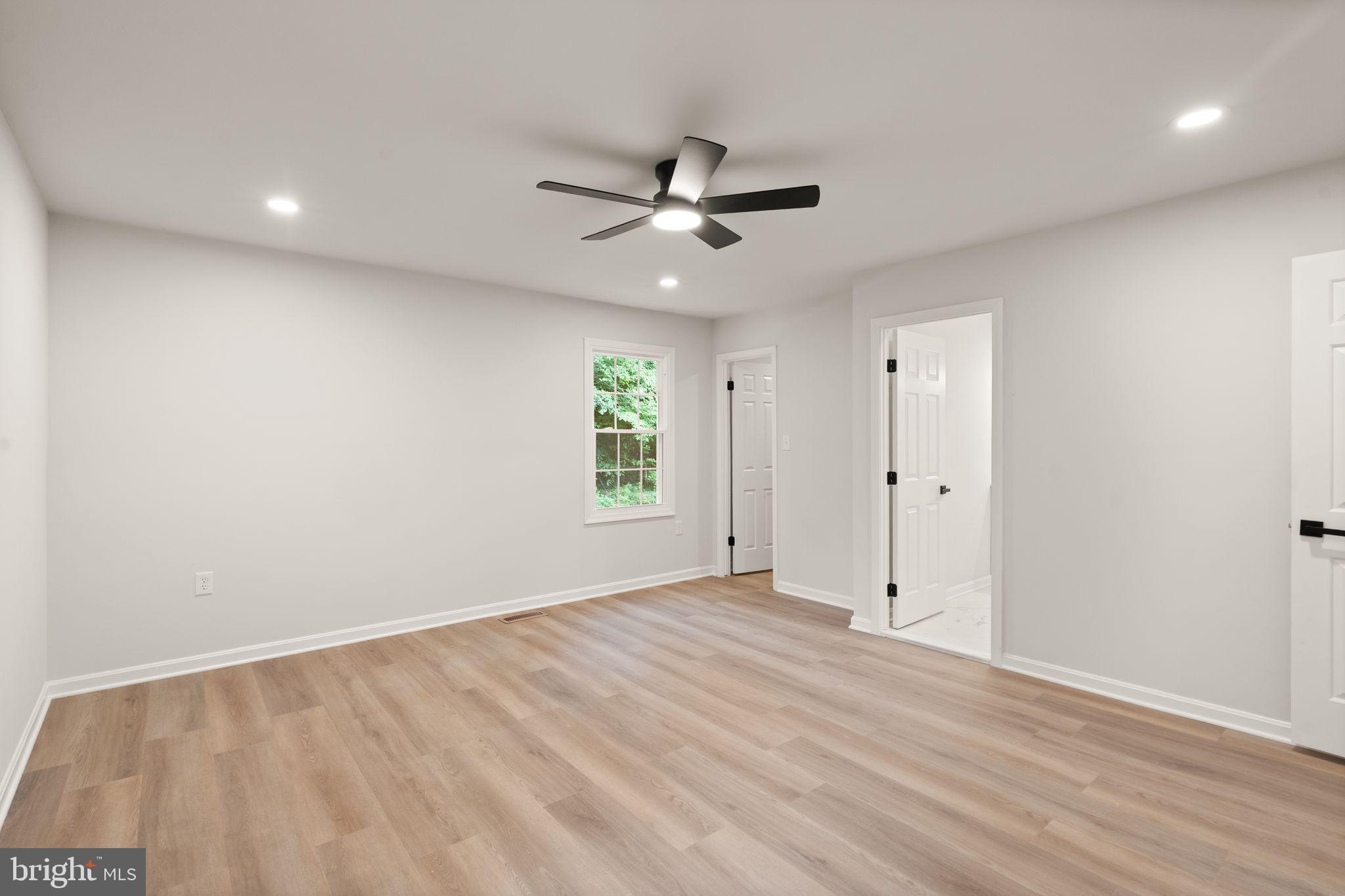 KENWOOD OAKS - Residential