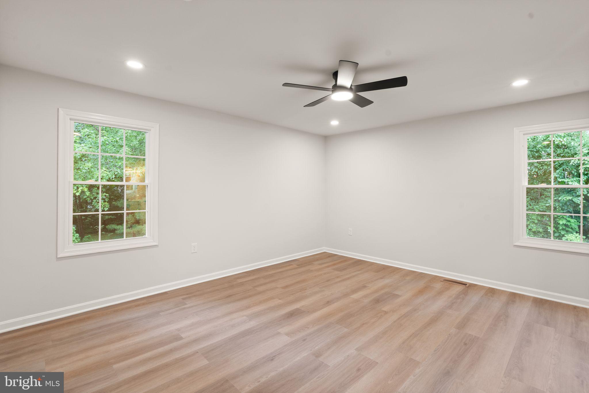 KENWOOD OAKS - Residential