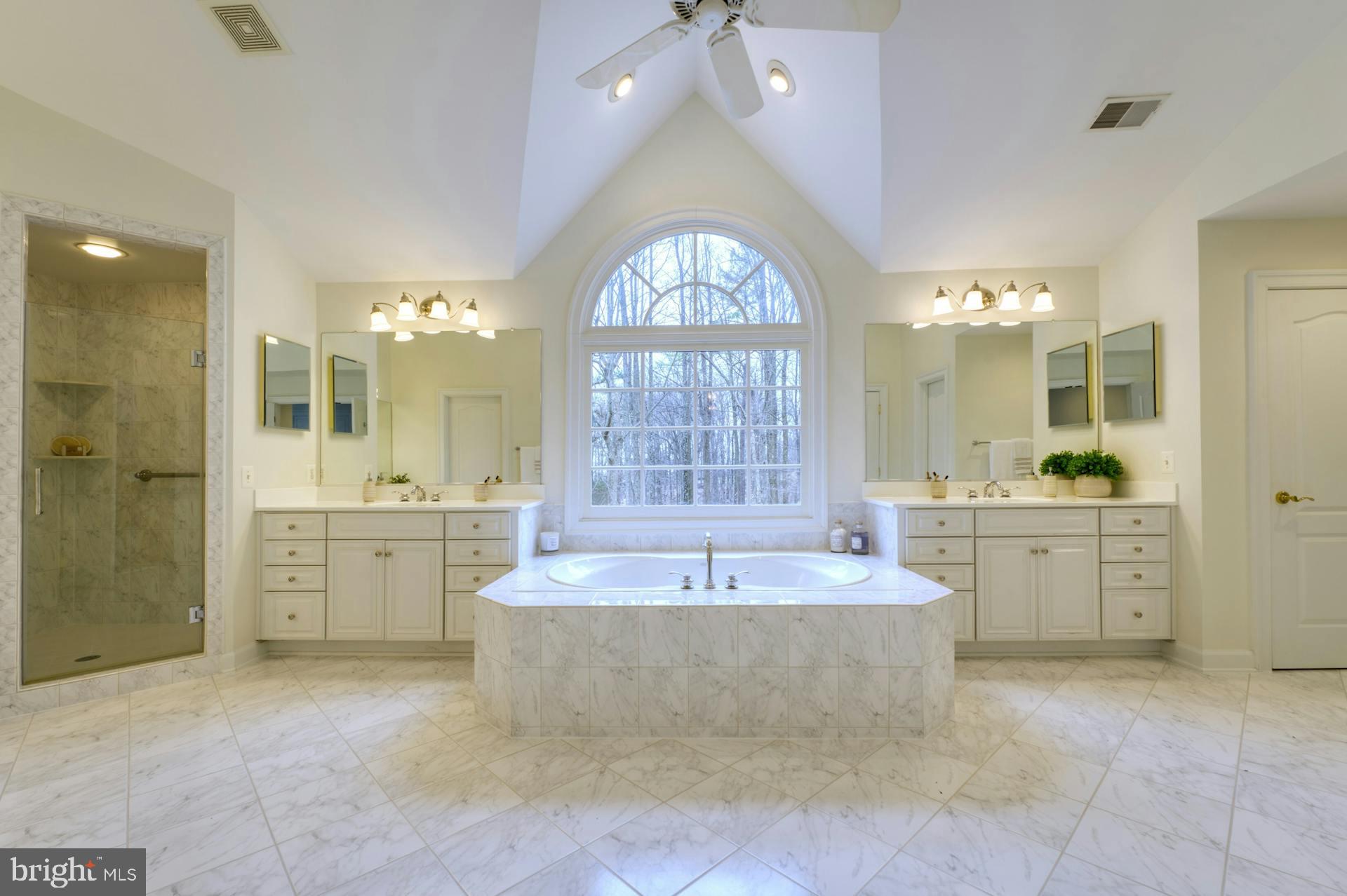 BEACON HILL - Residential