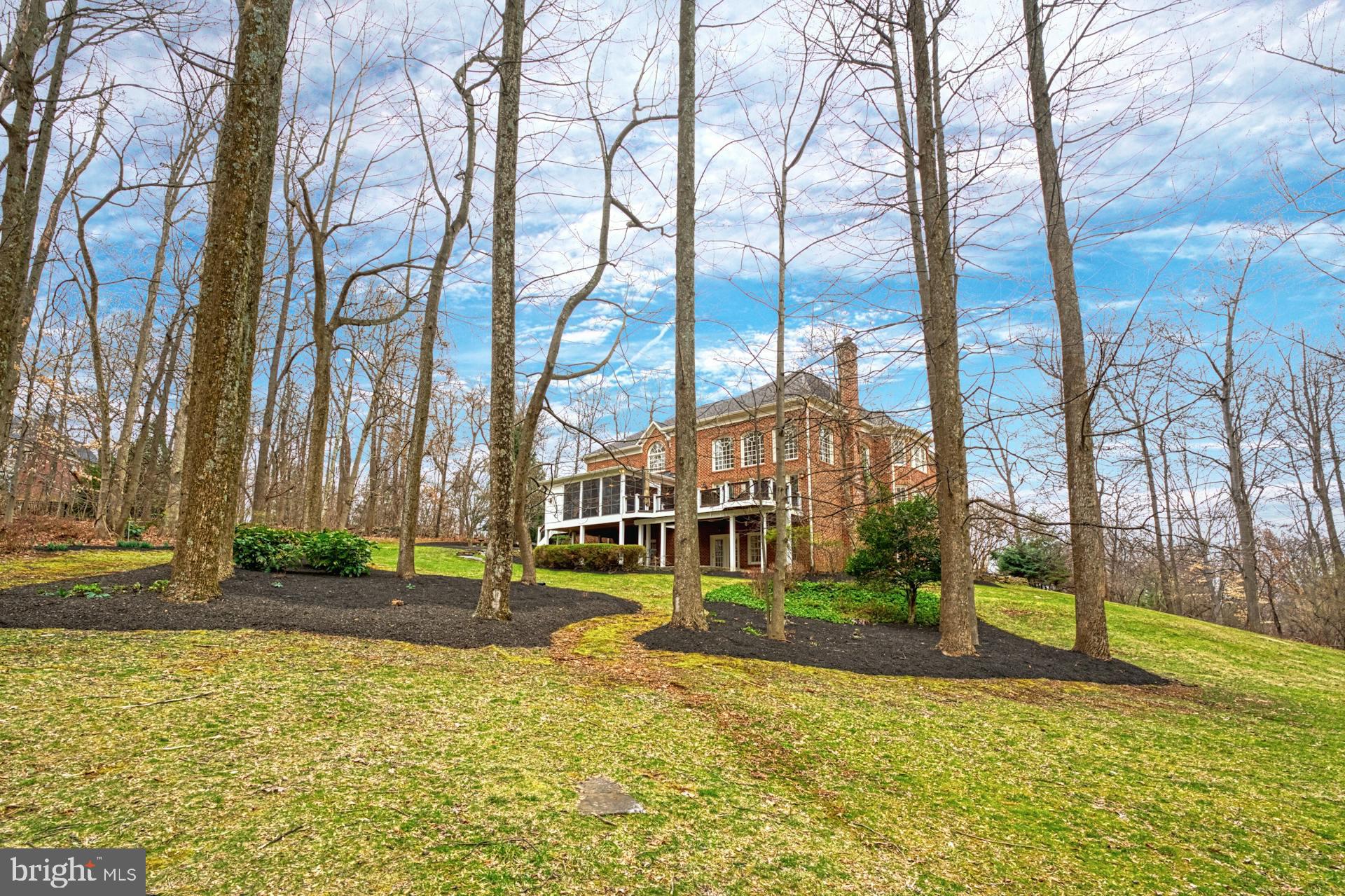 BEACON HILL - Residential