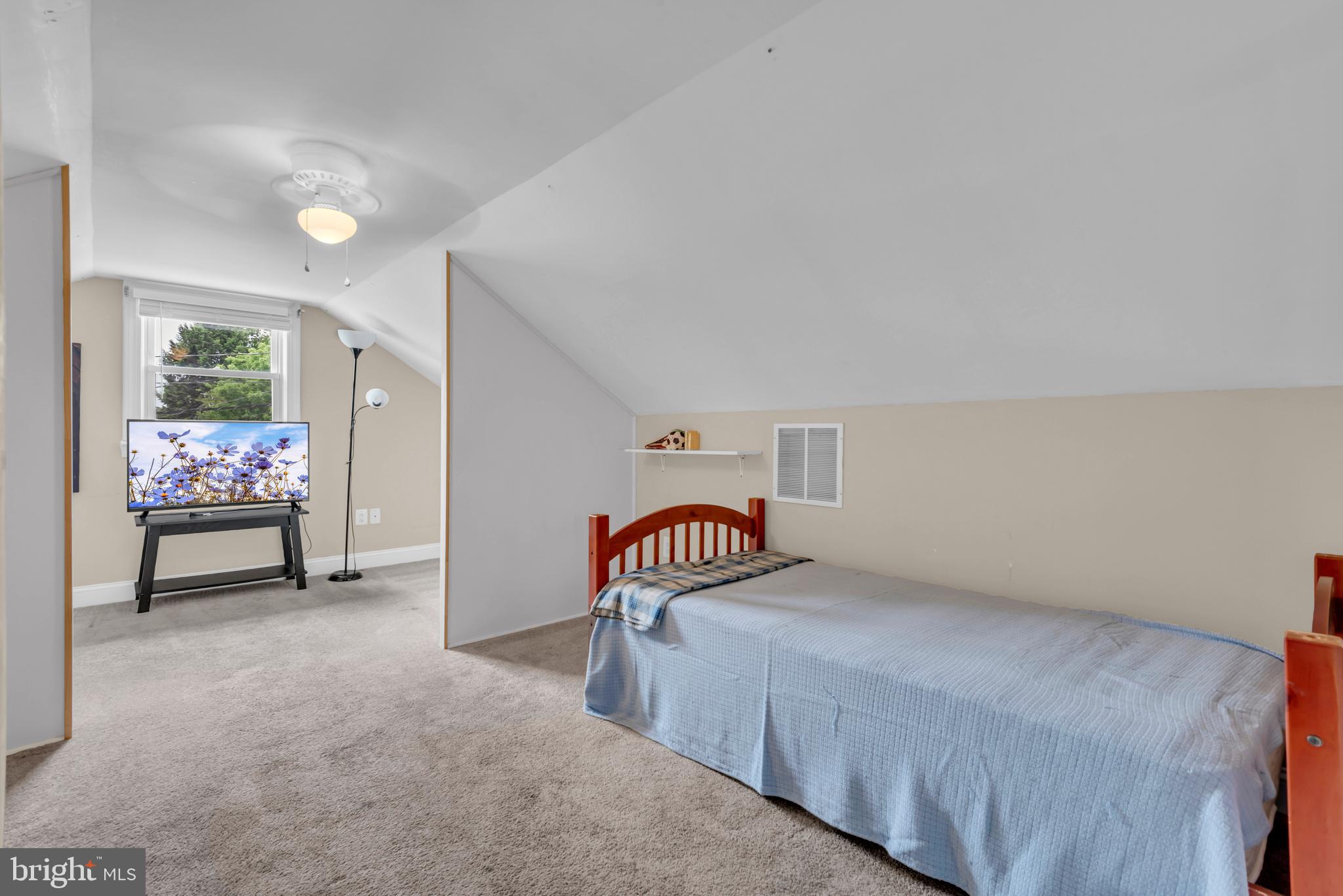 CROMWELL MANOR - Residential