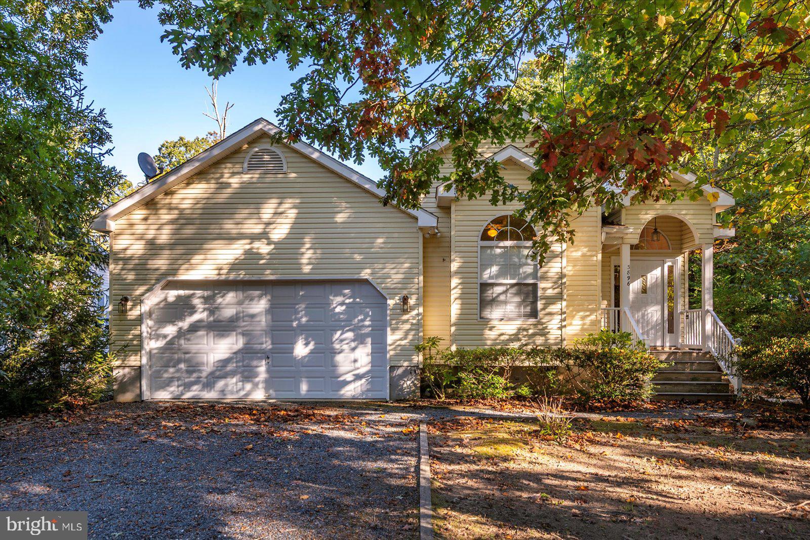 Beautifully refreshed single-level home in the amenity-rich Captain?s Cove community! This 3-bedroom, 3-bath home features an open floor plan with cathedral ceilings in the family room and a cozy fireplace as the centerpiece. The entire interior has been freshly painted, with brand-new flooring in all bedrooms and hallways. Enjoy a spacious kitchen, dining room, two-car garage, and a rear deck overlooking a peaceful backyard?perfect for relaxing or entertaining. Located near the clubhouse, pools, marina, golf course, and more, this move-in ready home offers comfort, style, and the best of coastal living. Schedule your showing today!