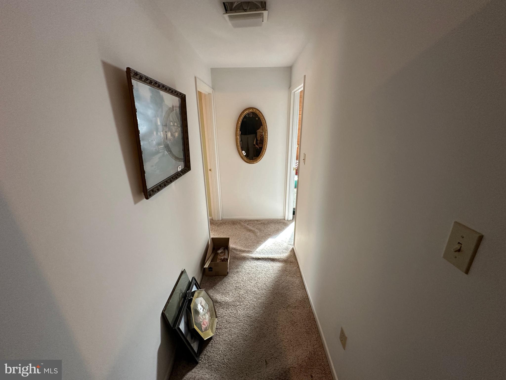 COUNTRY CLUB ESTATES - Residential