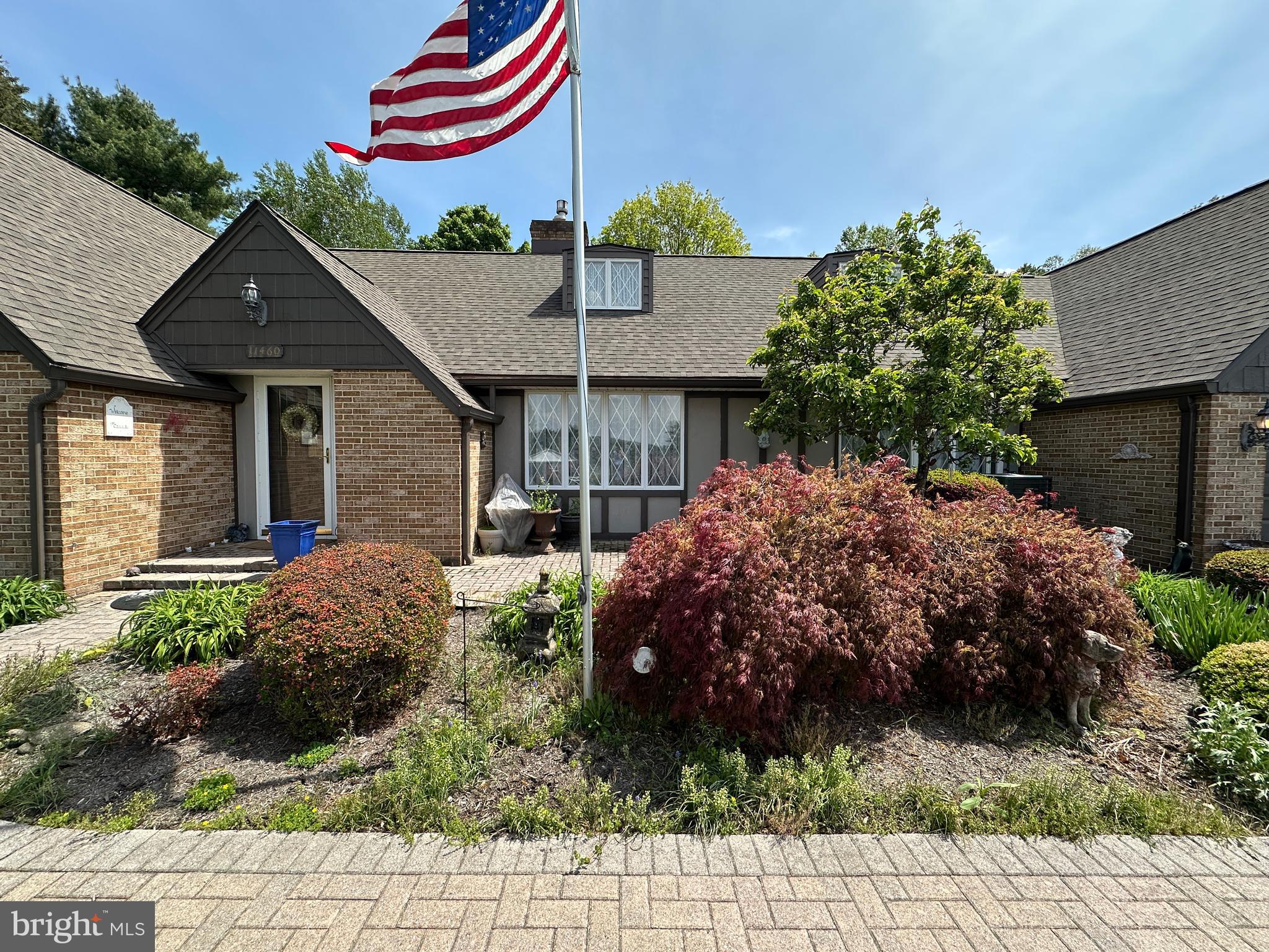 COUNTRY CLUB ESTATES - Residential