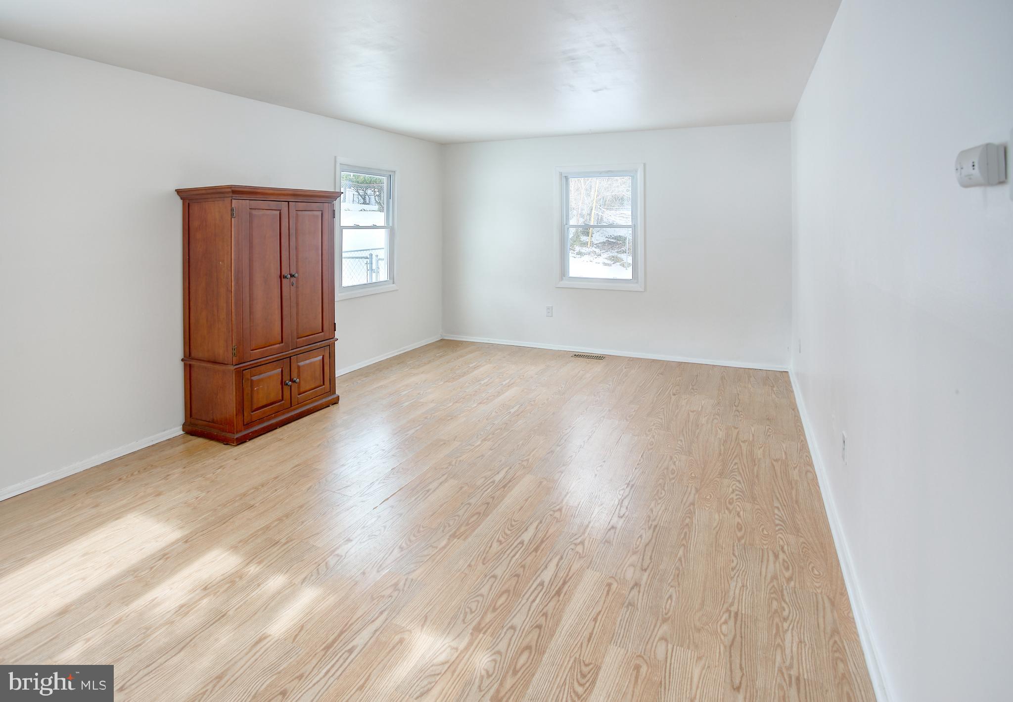 KENILWORTH - Residential