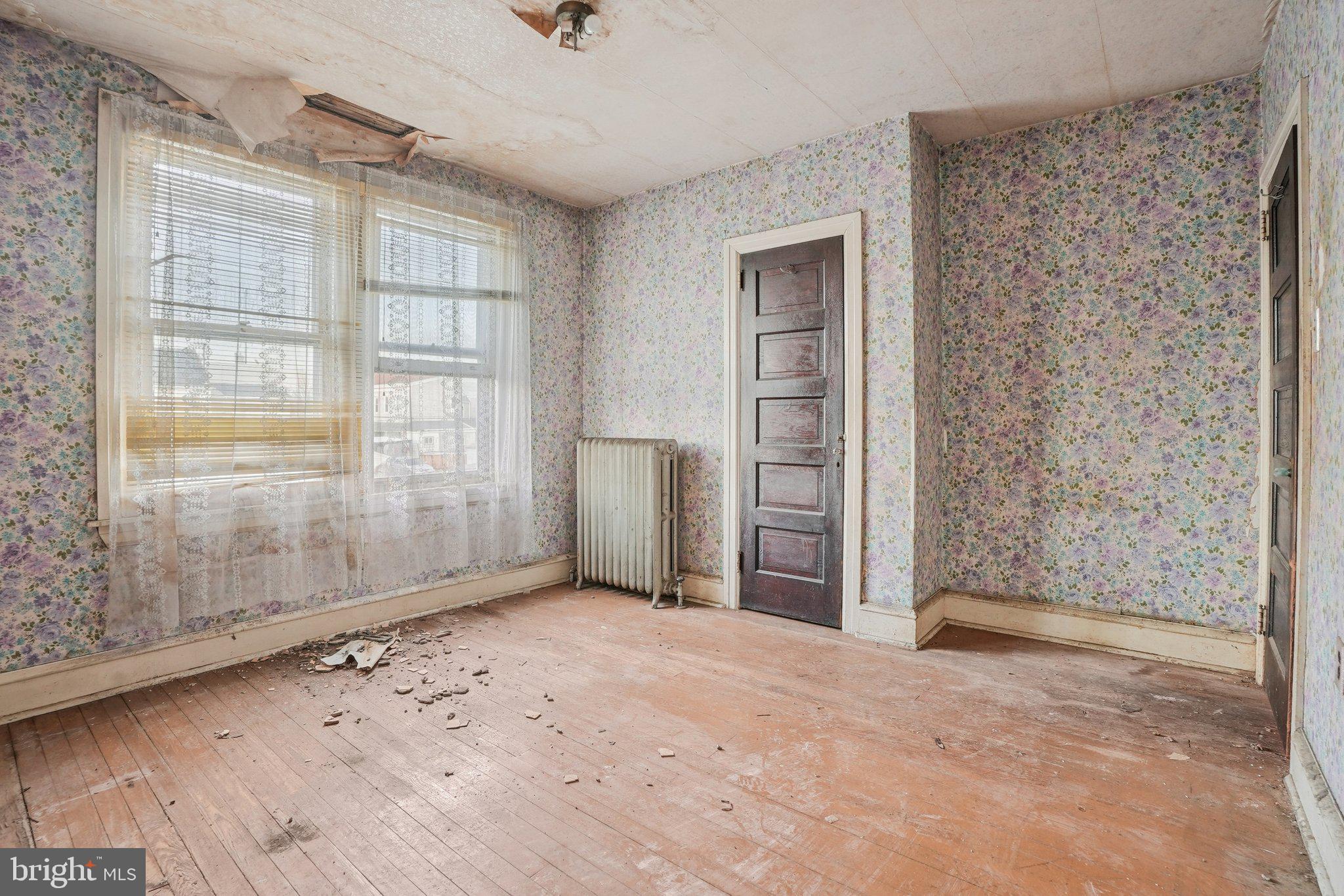 BRIDESBURG - Residential
