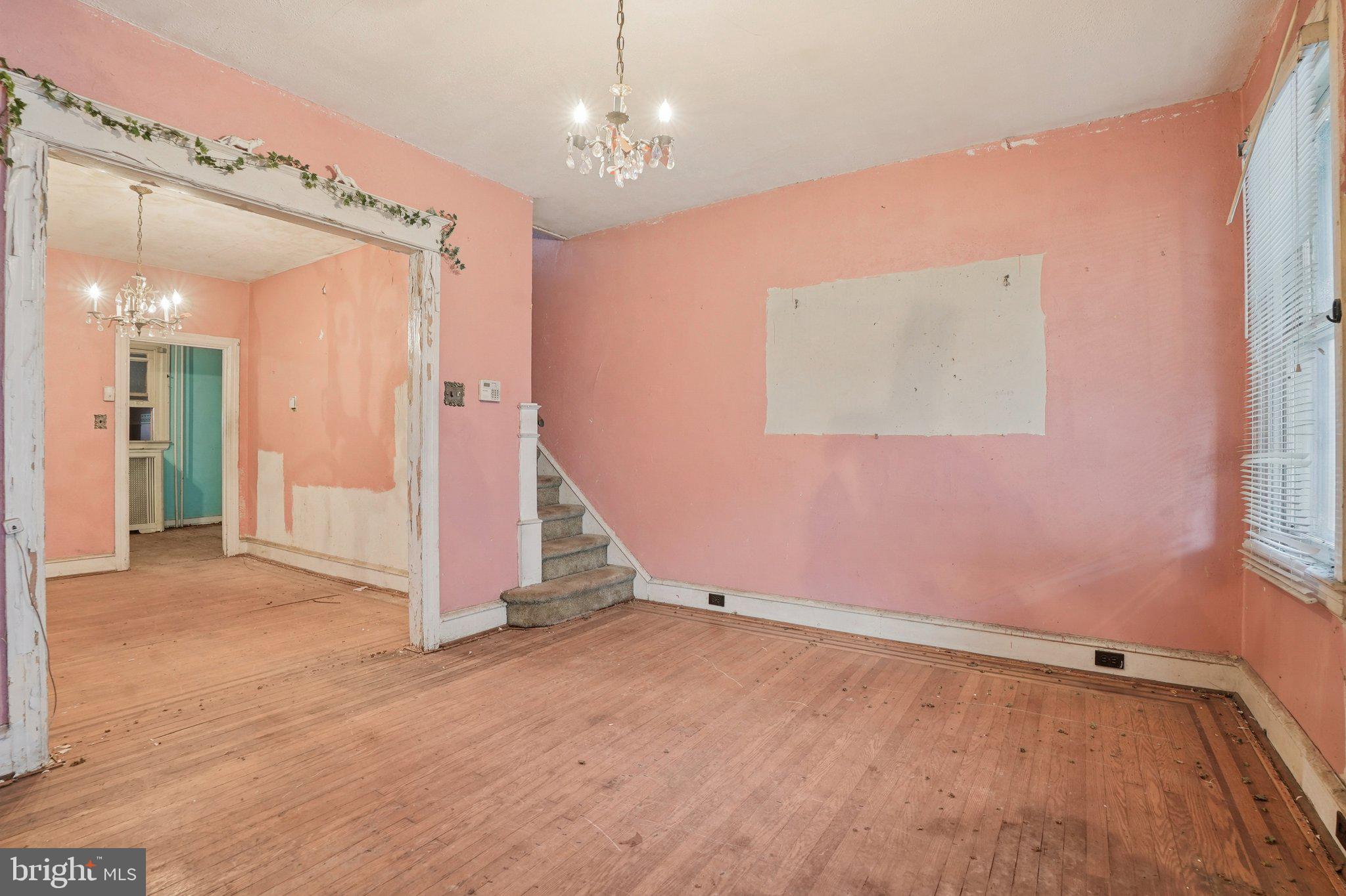 BRIDESBURG - Residential