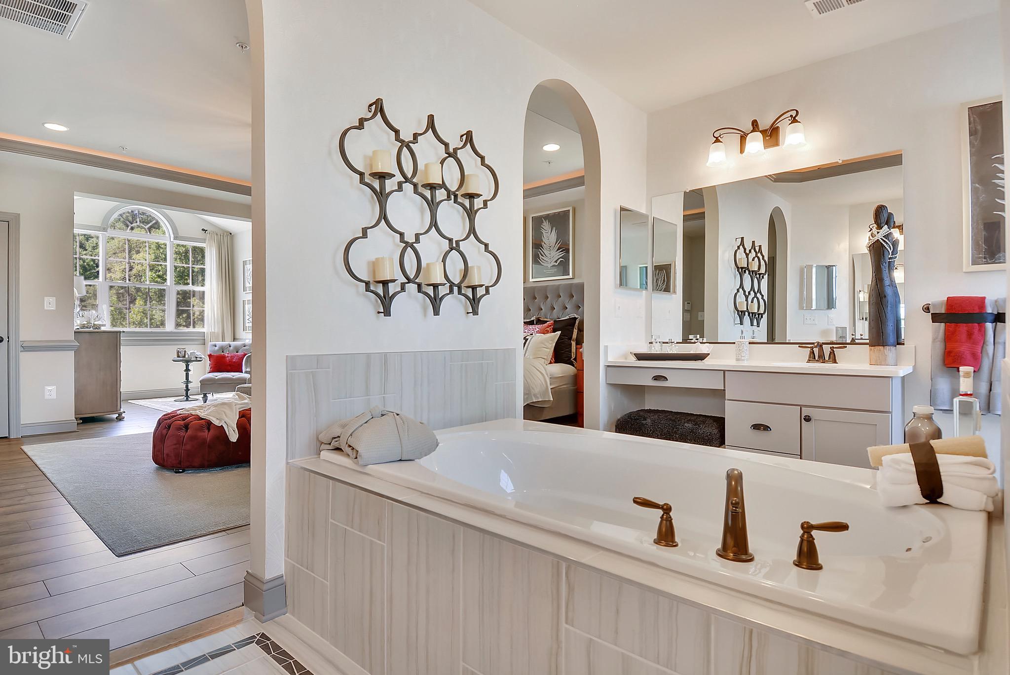 WILLOW POND - Residential
