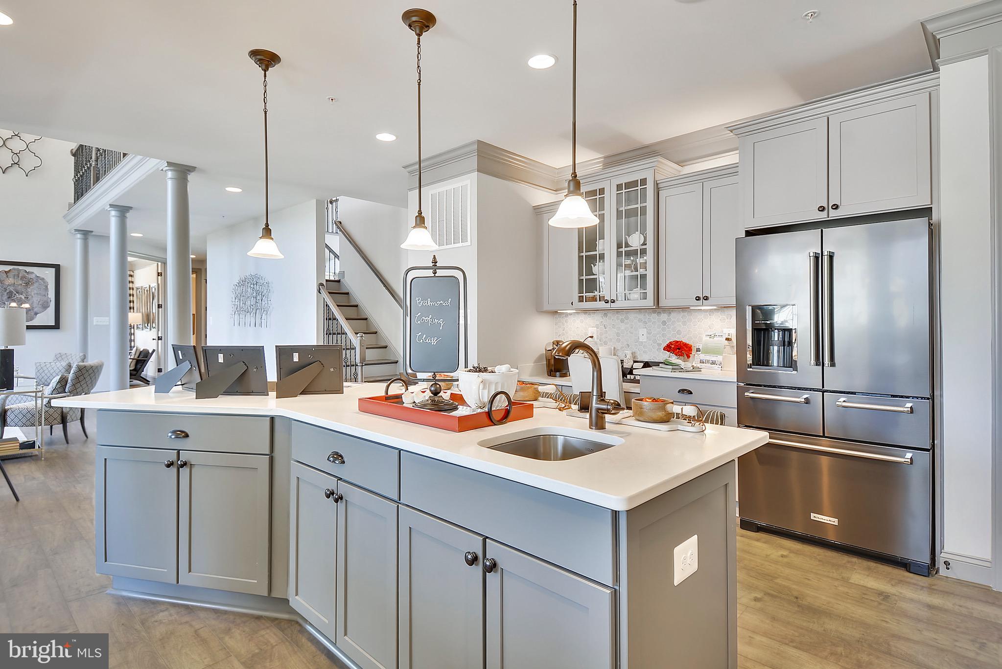 WILLOW POND - Residential