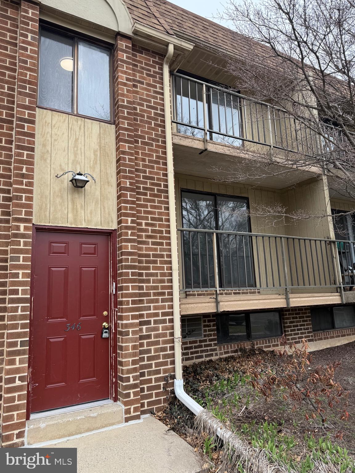 Welcome to 346-B Saybrook Lane. A second floor unit thats approx 900 sq ft and 400sqft basement storage unit, the only accurate description of this porperty is "DONE!" 
It. Is. DONE!!!! 
This property was full gut renovated and it shows. It's all new. Kitchen, Bathroom, Flooring,Painting, Lighting, HVAC. One look at this property and you'll see why unit A sold in 1 day. The common areas shared between these units also have new capret and paint which brought 346 back to life. Not only are the interiors of the units beautifully done but the community is undergoing a large restoration with a detailed schedule of repairs and when they will occur. Saybrook Village is conveniently located in the Wallingford-Swarthmore School District,  near public transit, Swarthmore College, PHL, and Interstate 95 making this location one a great option for anyone from Wilmington to the Northeast.

Don't miss your chance on this one, it's stunning and waiting for it's next owner.