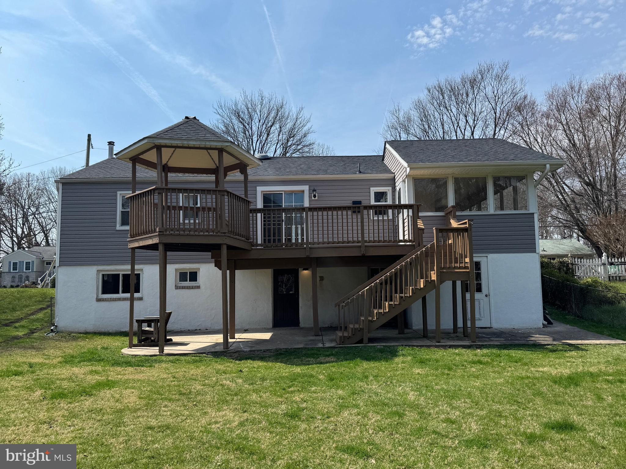 SPRINGFIELD MANOR - Residential