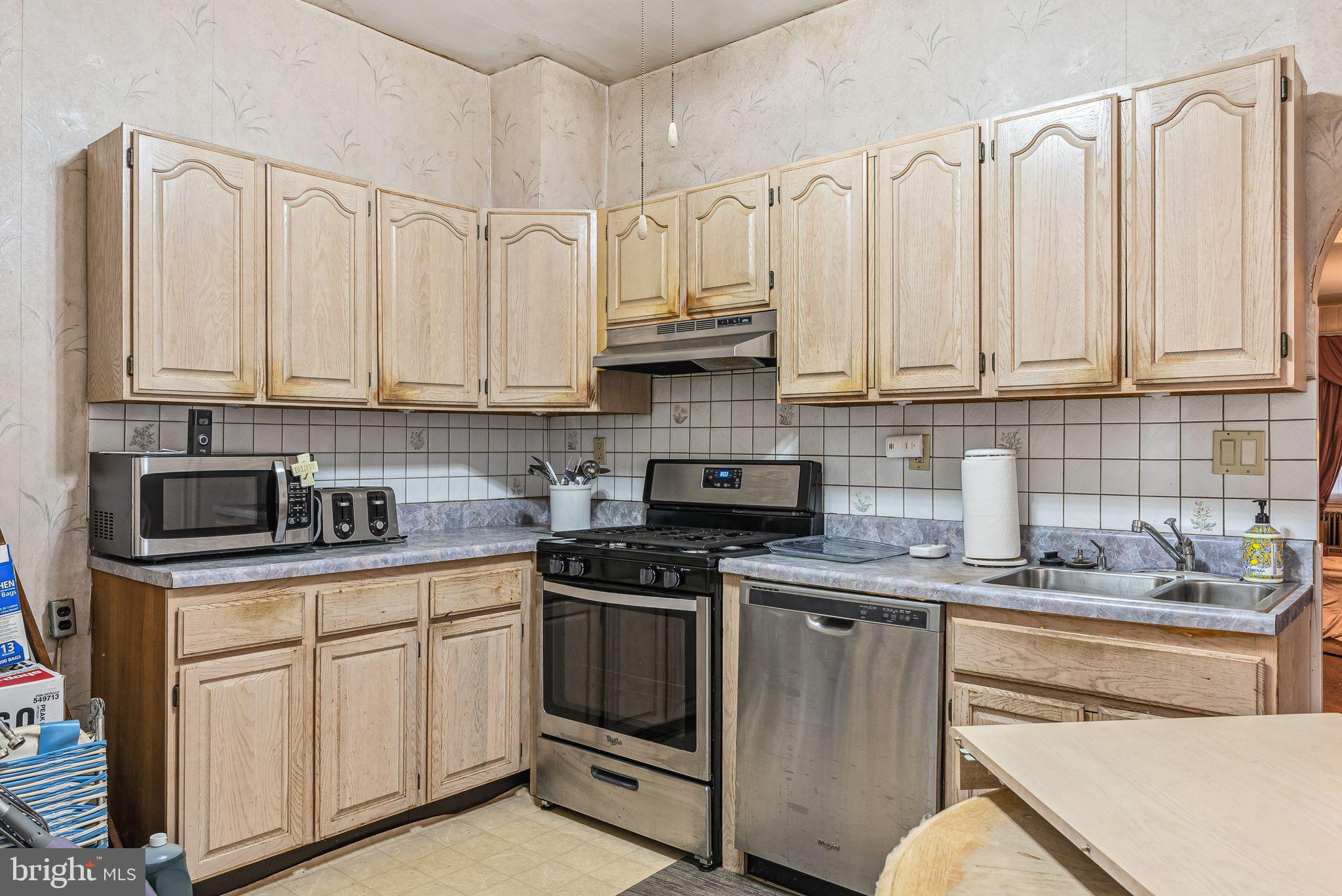 PHILADELPHIA - Residential