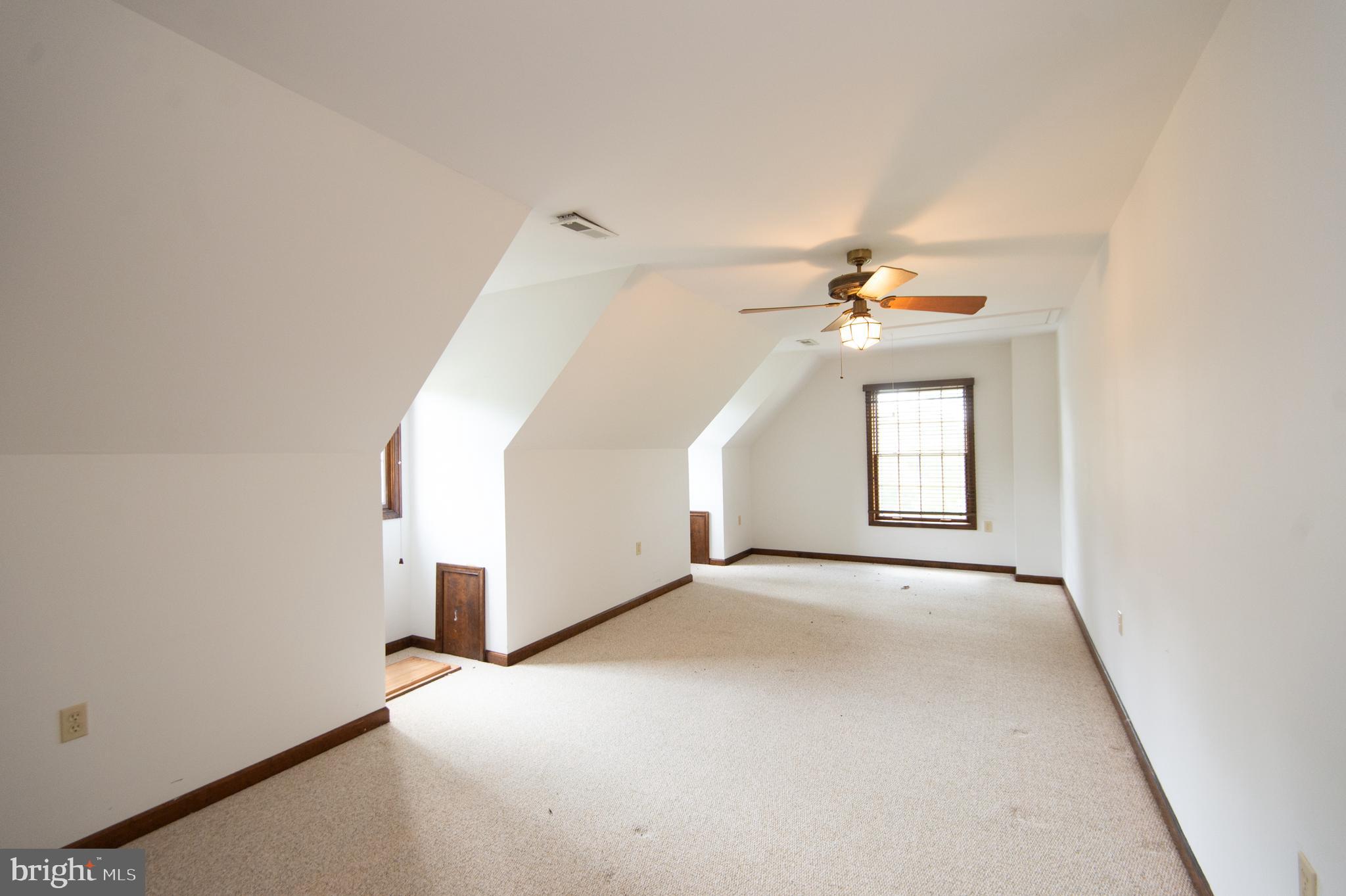 ROYAL OAK - Residential
