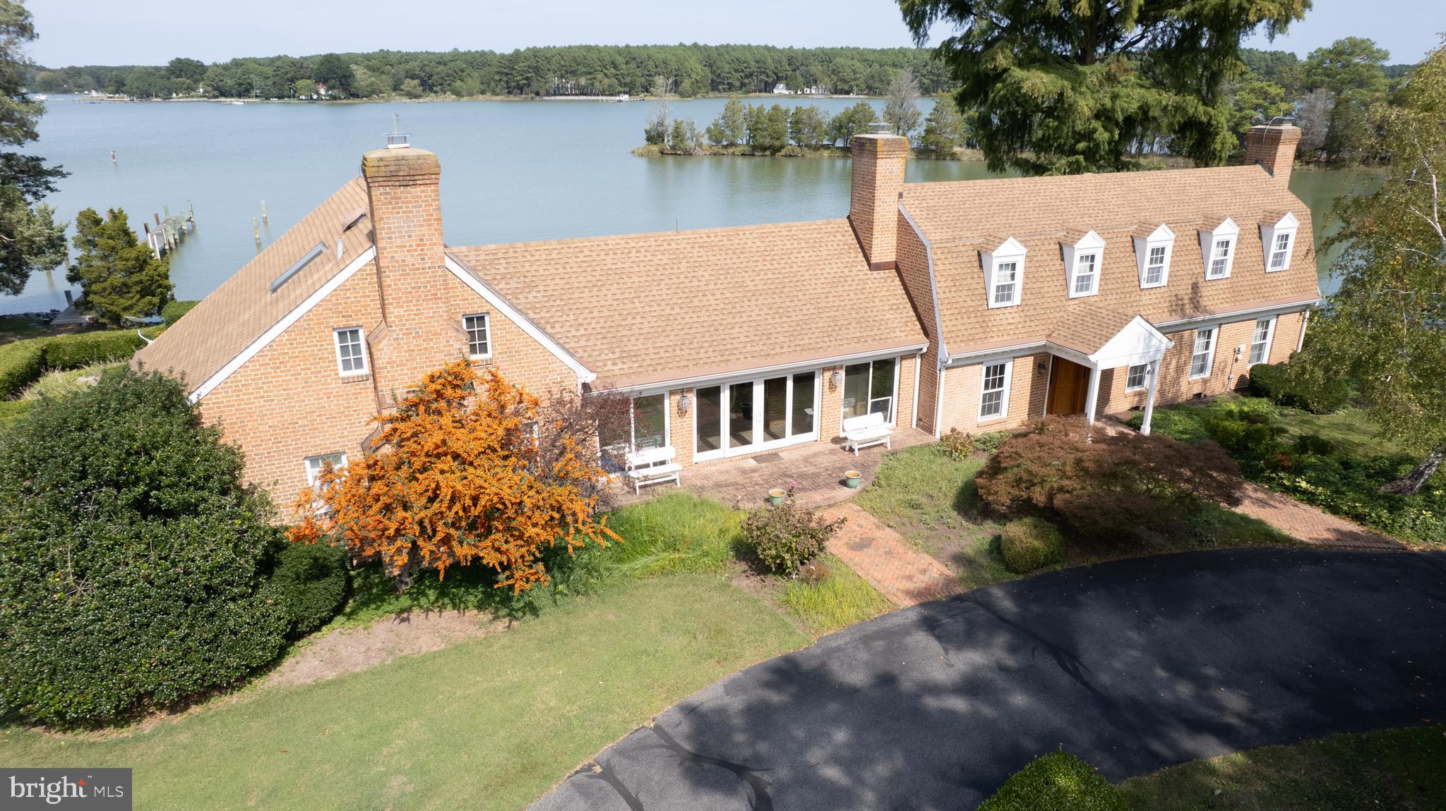 ROYAL OAK - Residential