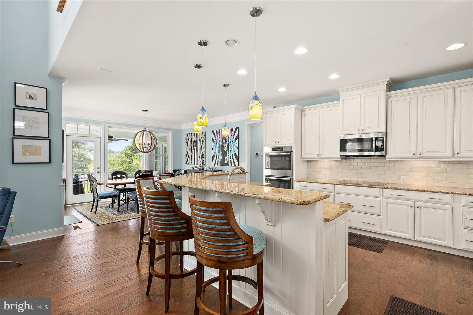 BAYSIDE - Residential
