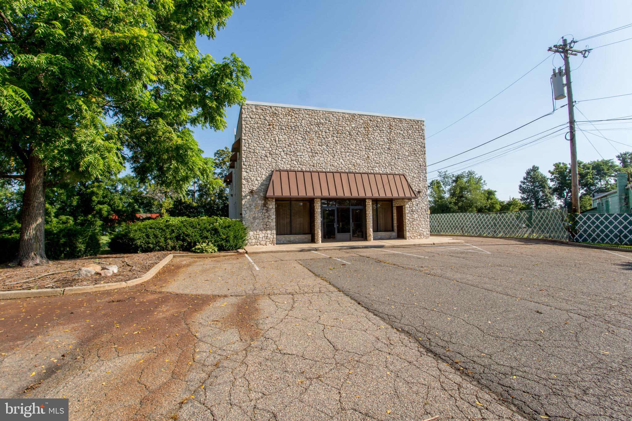FAIRLESS HILLS - Commercial Sale