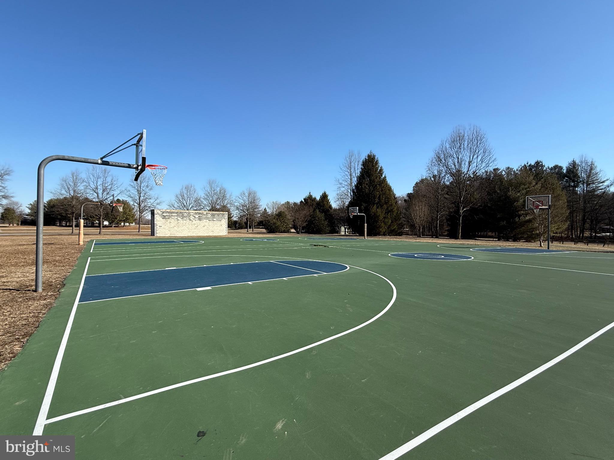 CHURCH HILL - Residential