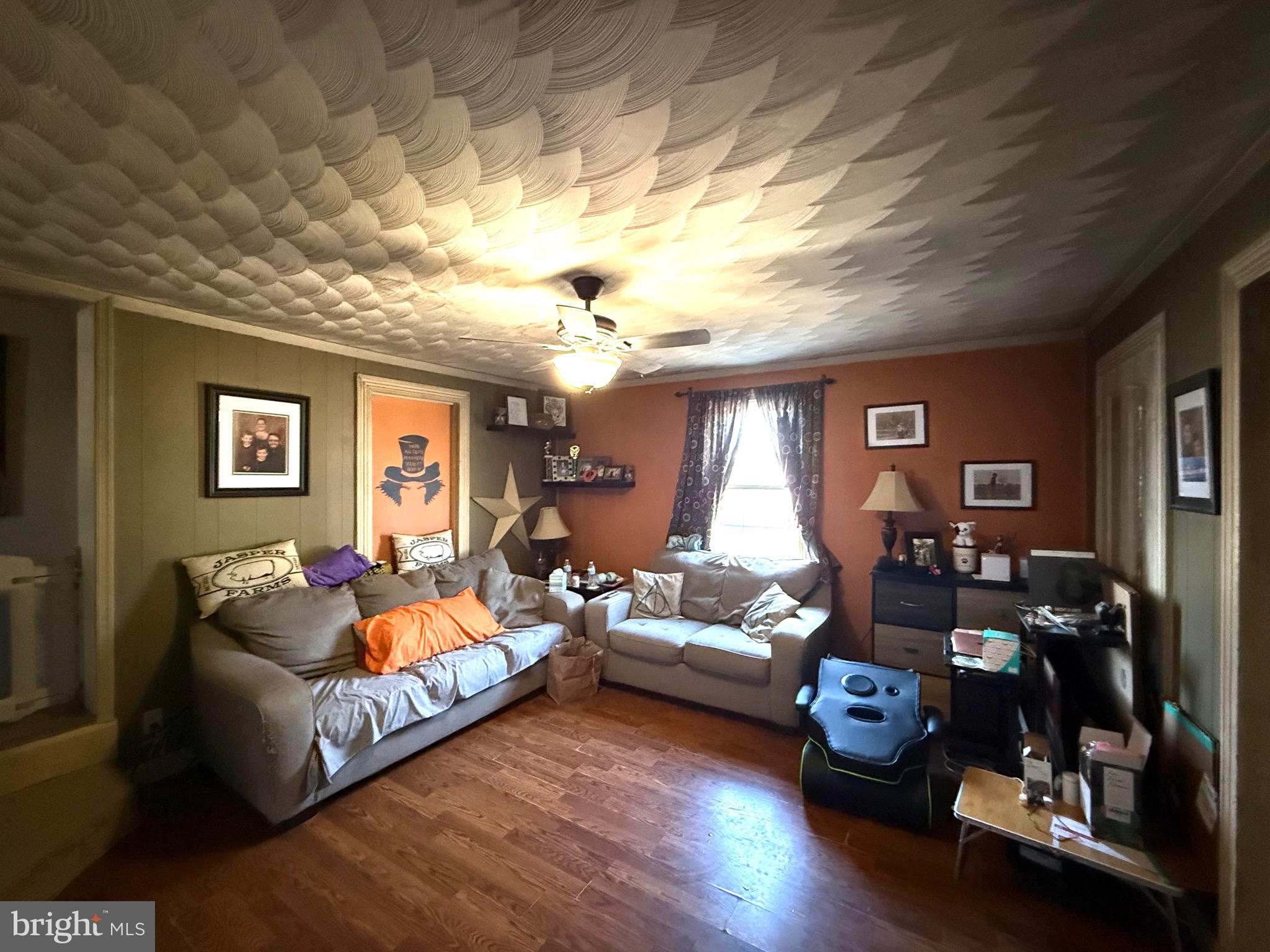 CHURCH HILL - Residential
