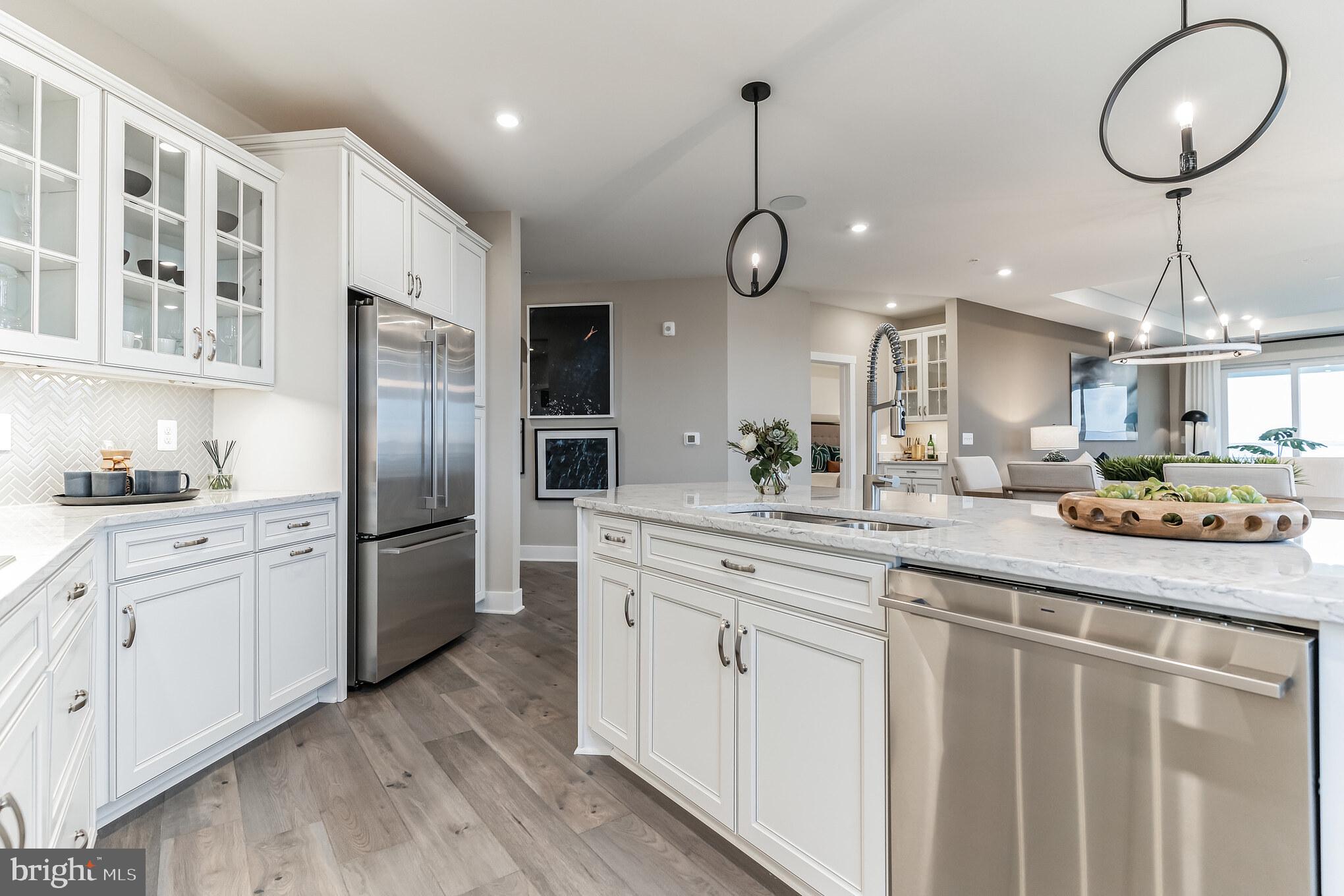 FOUR SEASONS AT KENT ISLAND - Residential