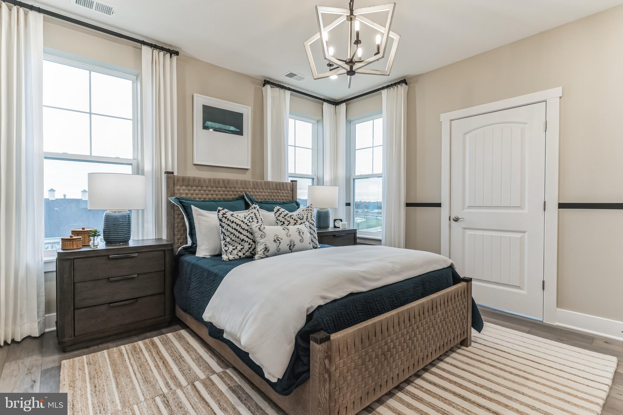 FOUR SEASONS AT KENT ISLAND - Residential
