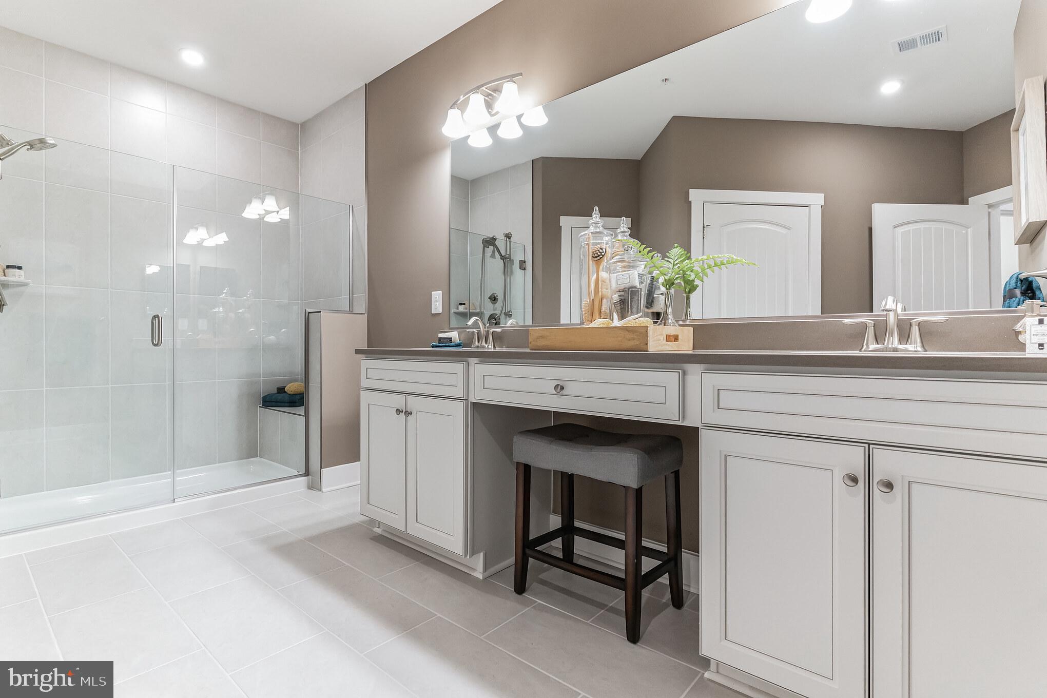 FOUR SEASONS AT KENT ISLAND - Residential