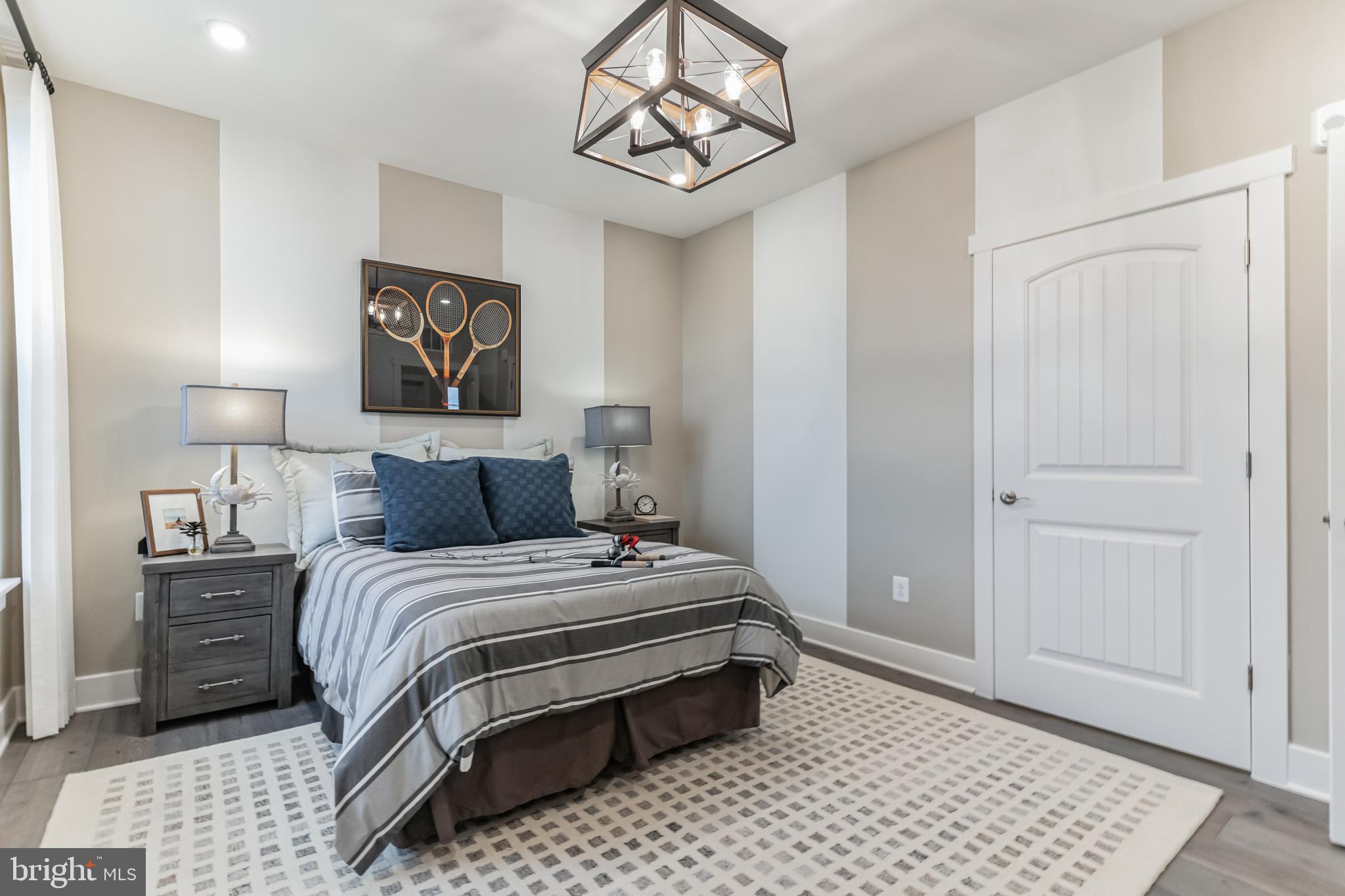 FOUR SEASONS AT KENT ISLAND - Residential