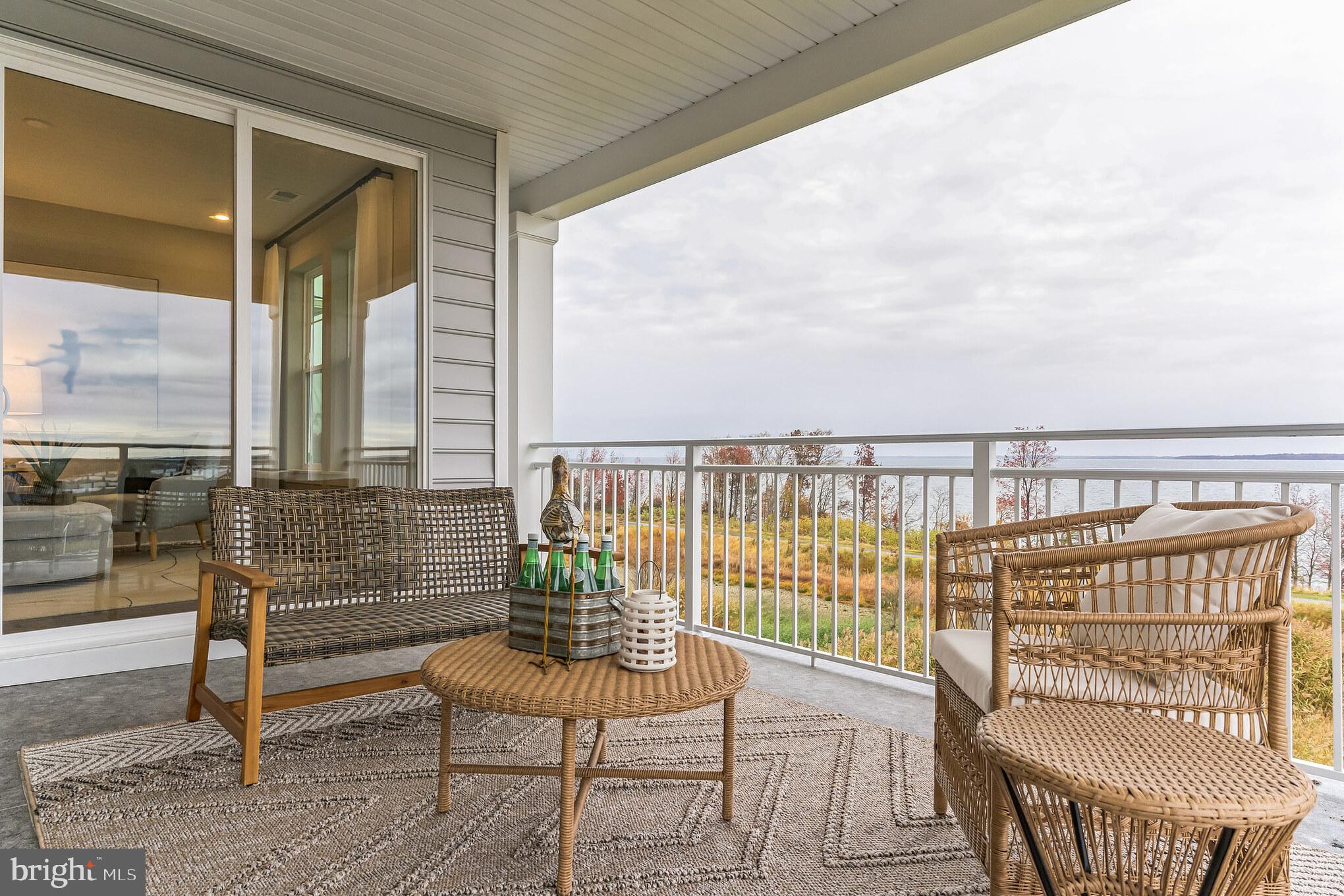 FOUR SEASONS AT KENT ISLAND - Residential