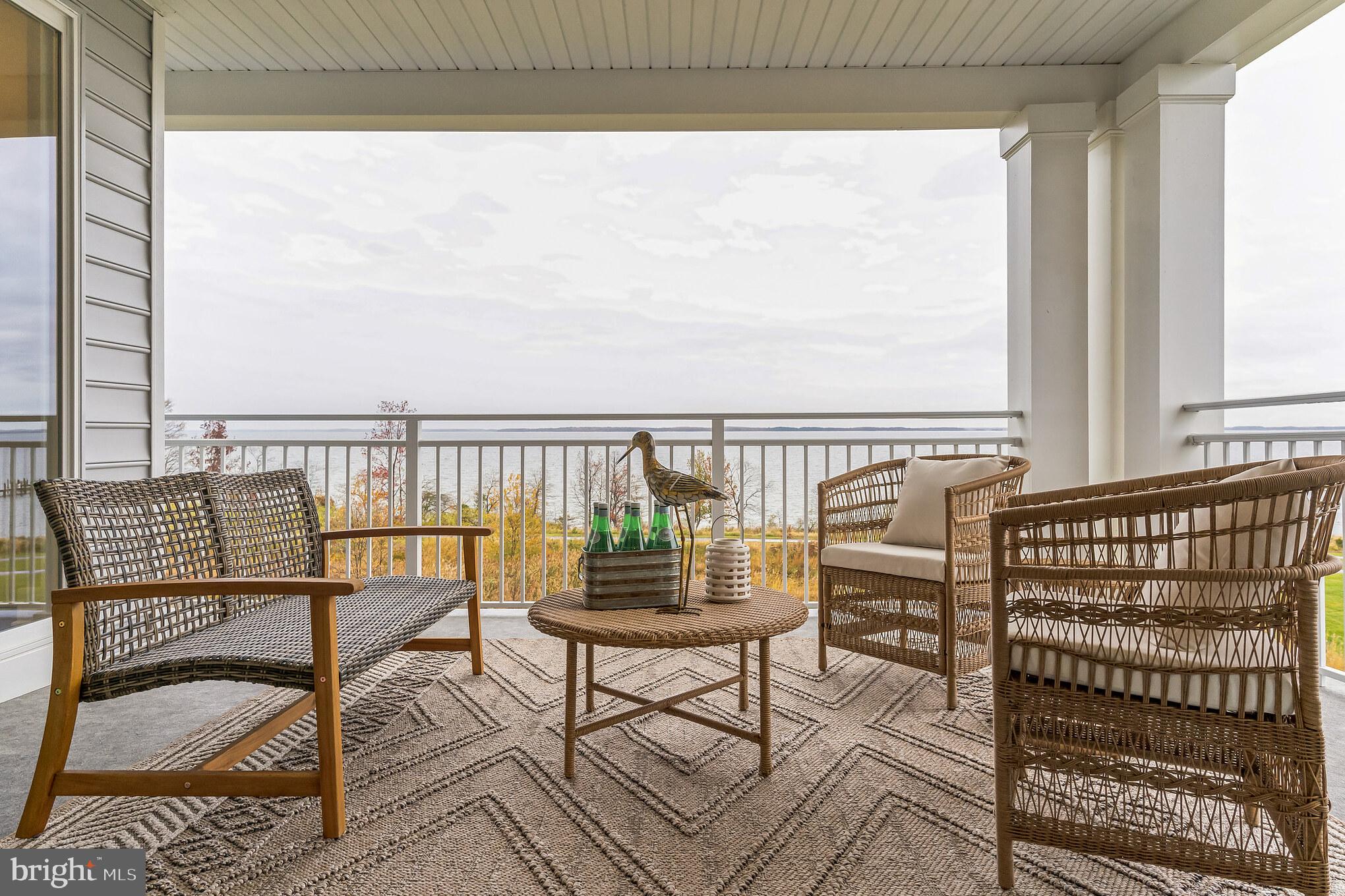 FOUR SEASONS AT KENT ISLAND - Residential
