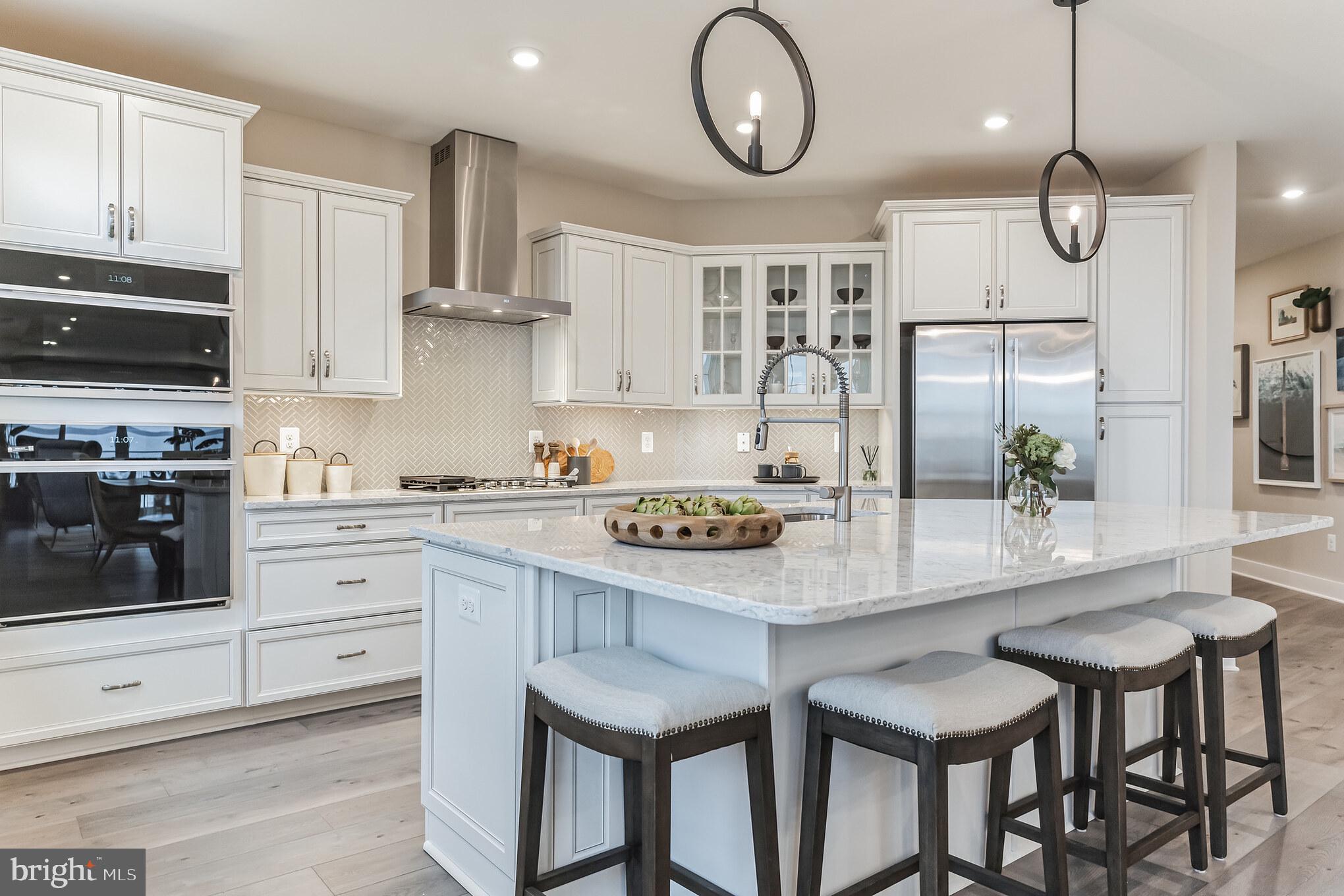 FOUR SEASONS AT KENT ISLAND - Residential