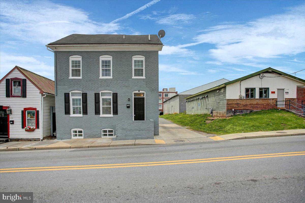 HAGERSTOWN - Residential