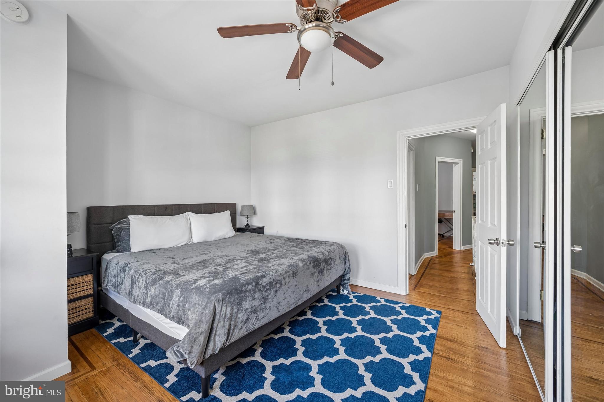 OXFORD CIRCLE - Residential