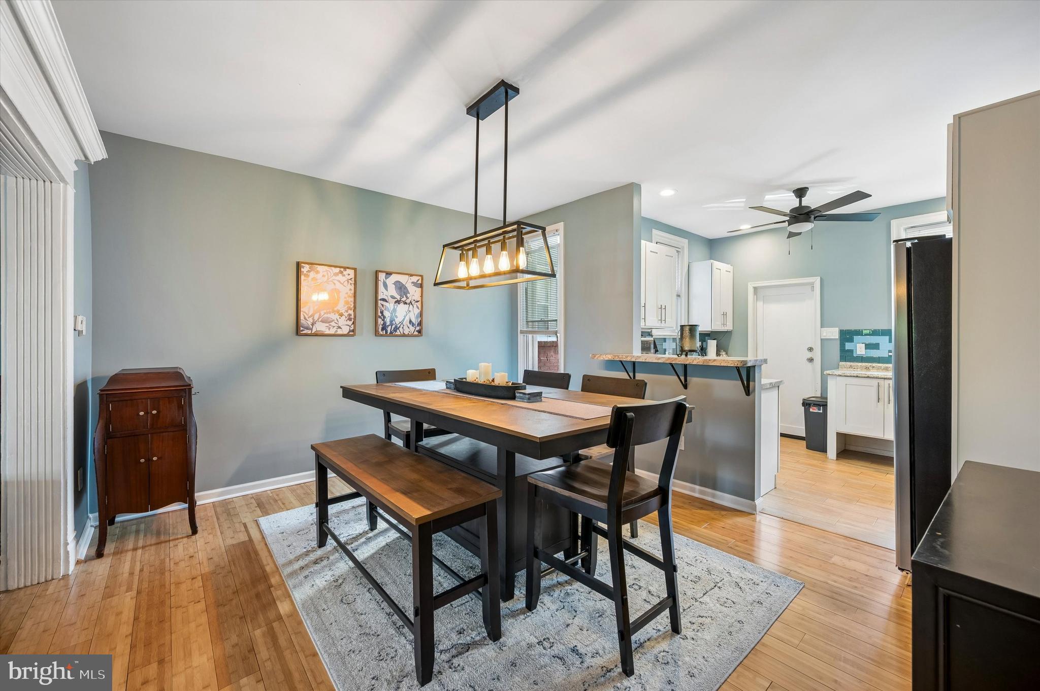 OXFORD CIRCLE - Residential