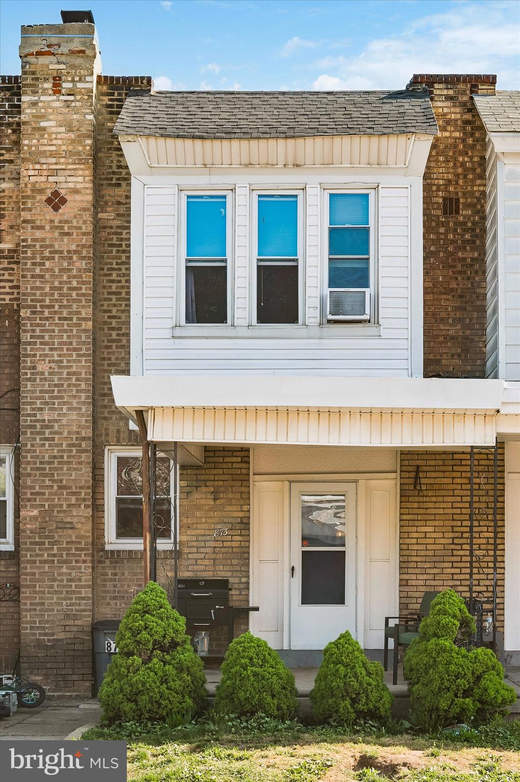 OXFORD CIRCLE - Residential