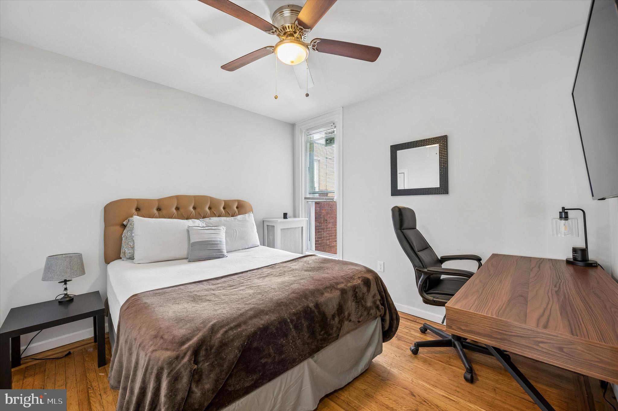 OXFORD CIRCLE - Residential