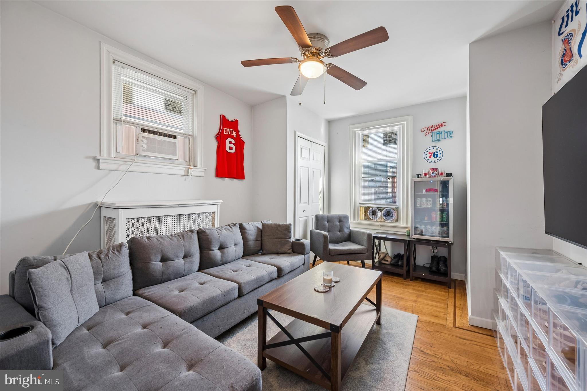 OXFORD CIRCLE - Residential